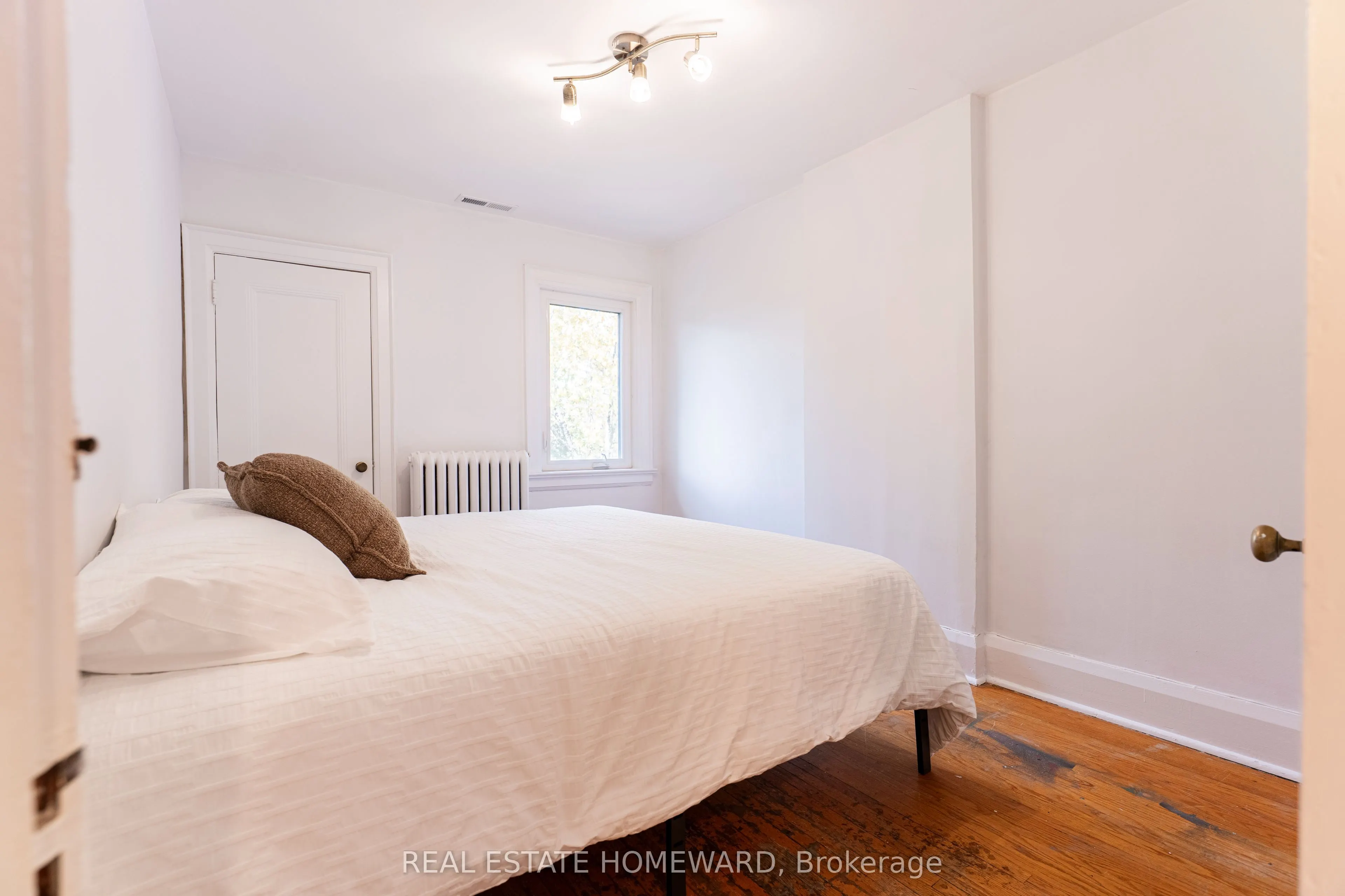 312 Rosewell Avenue