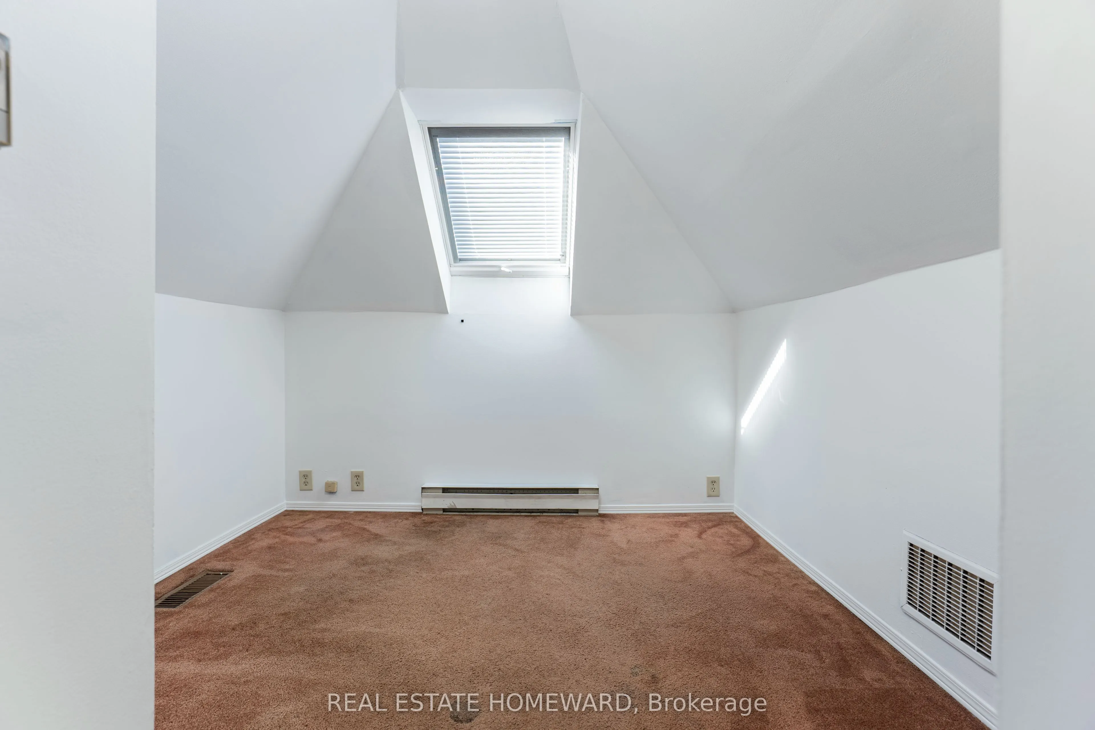 312 Rosewell Avenue