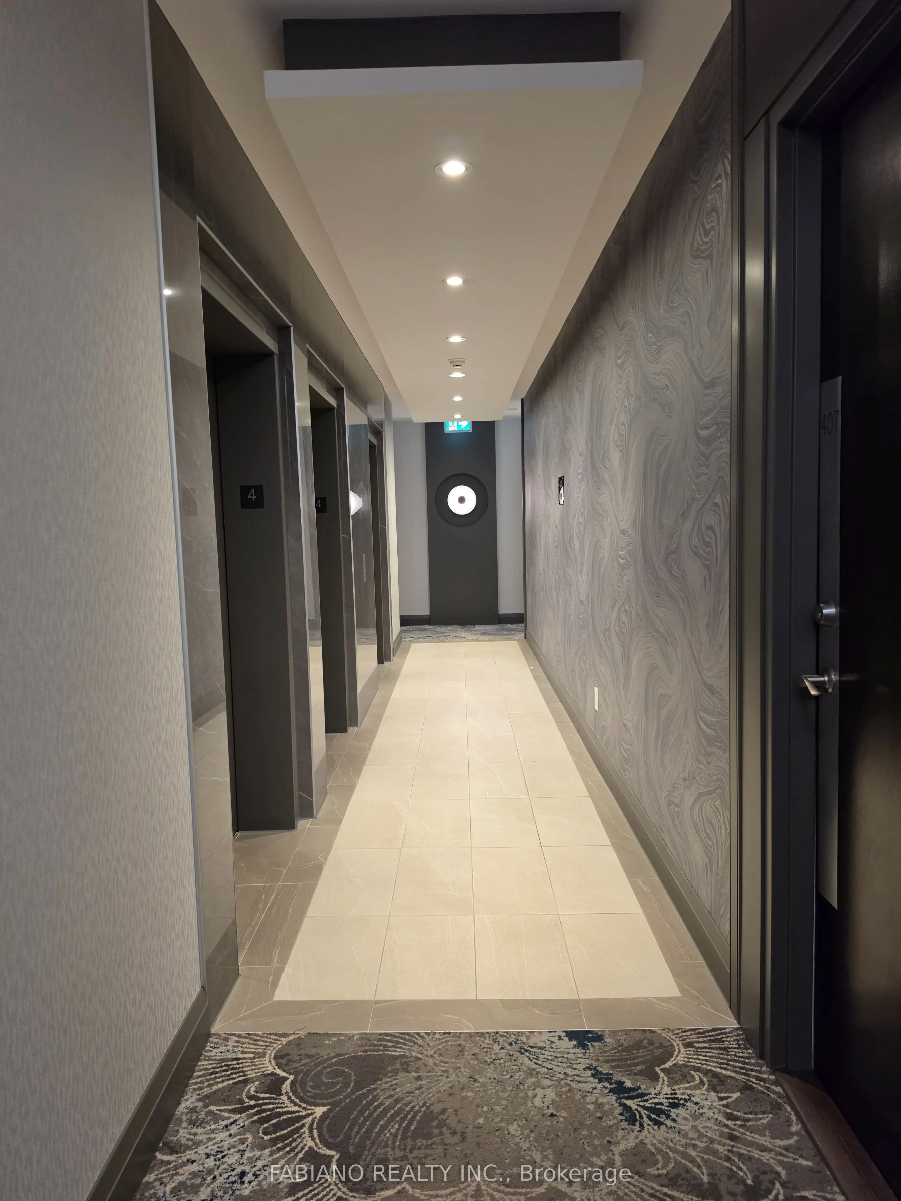 85 Bloor Street E #409