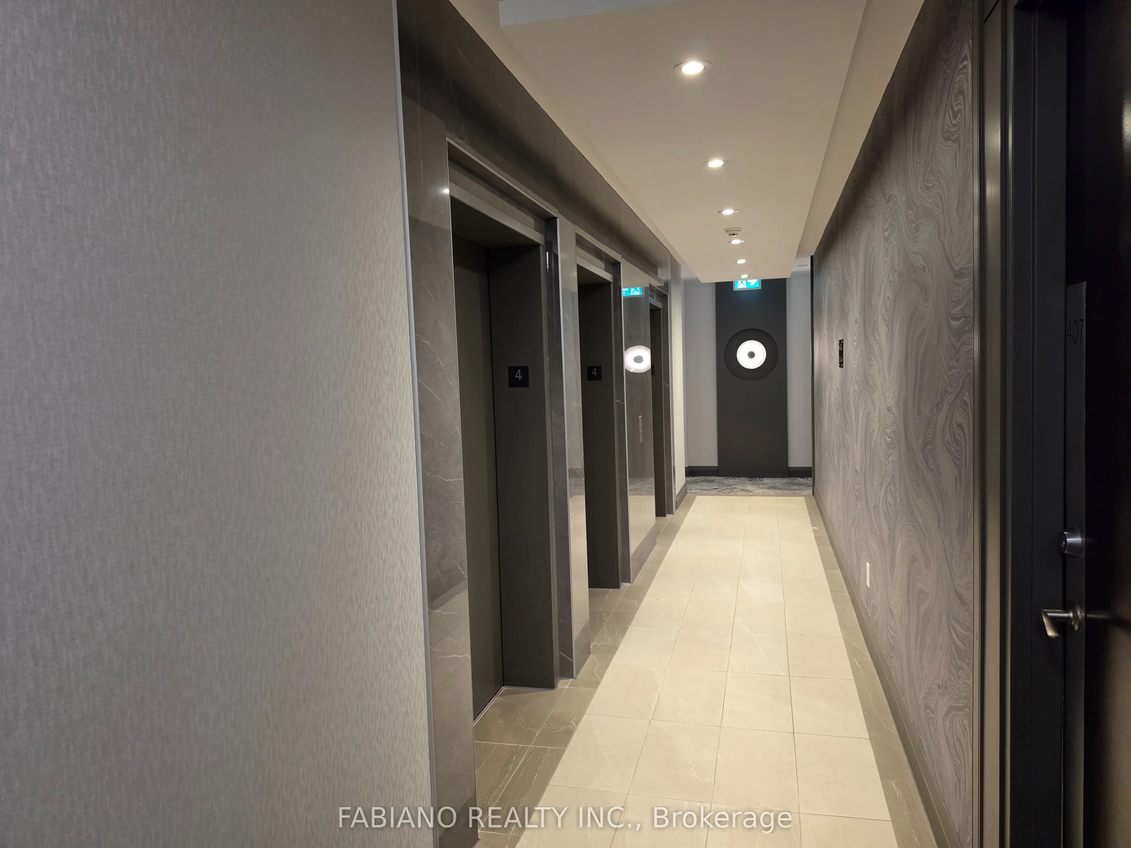 85 Bloor Street E #409