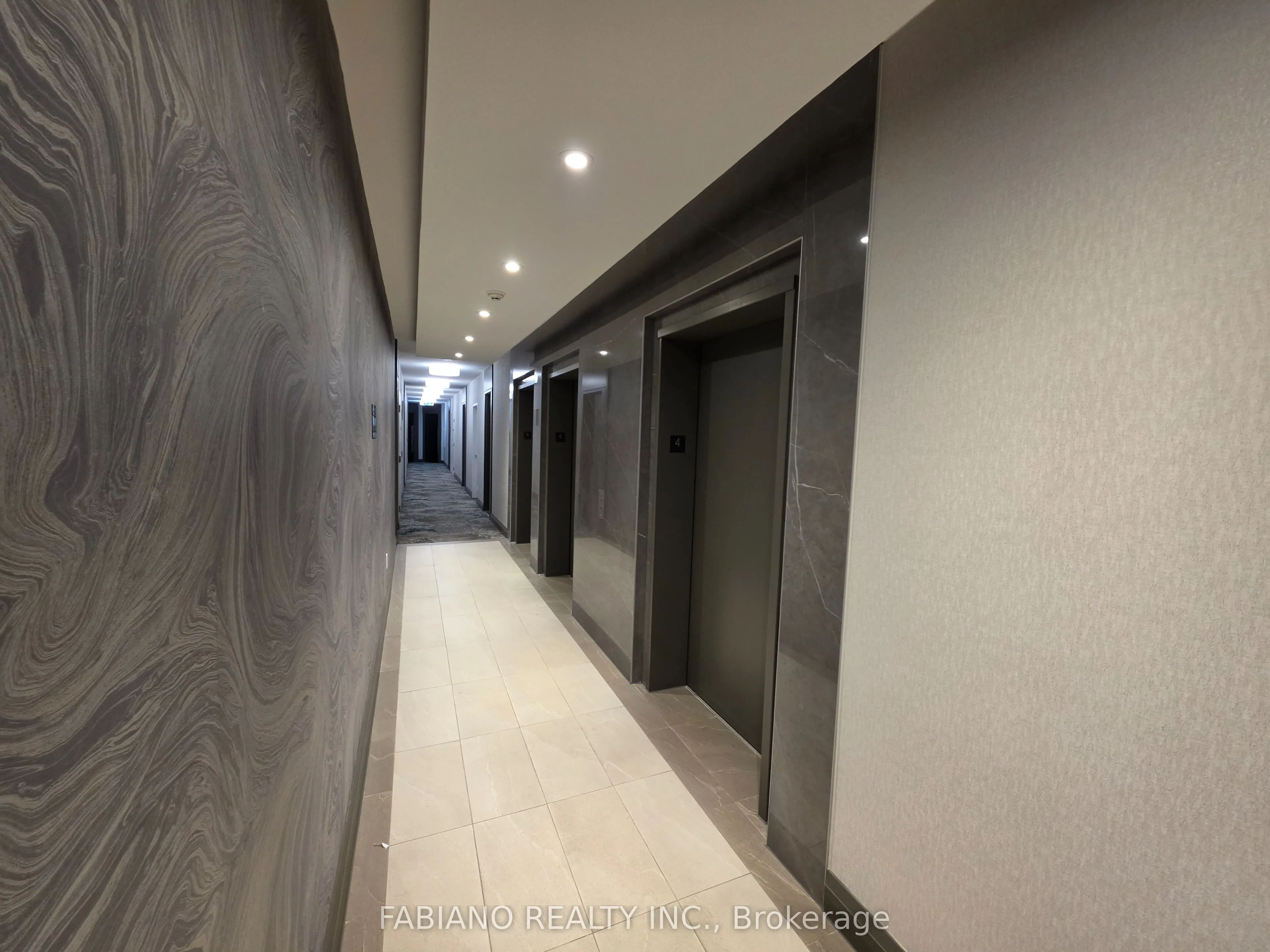 85 Bloor Street E #409