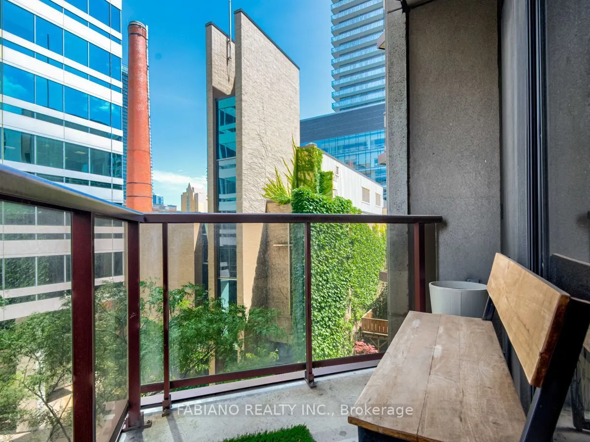 85 Bloor Street E #409