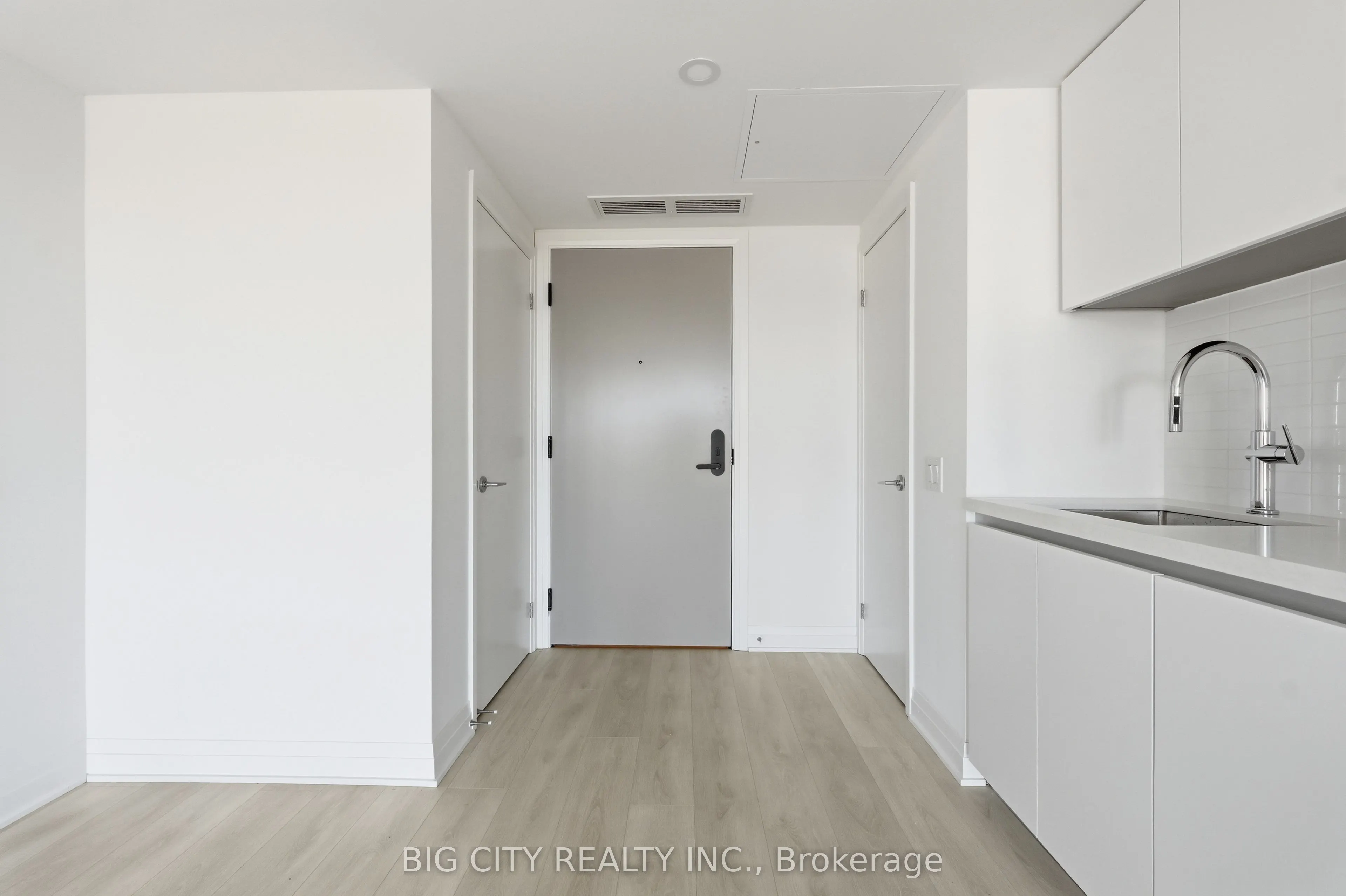 25 Frederick Todd Way #1203