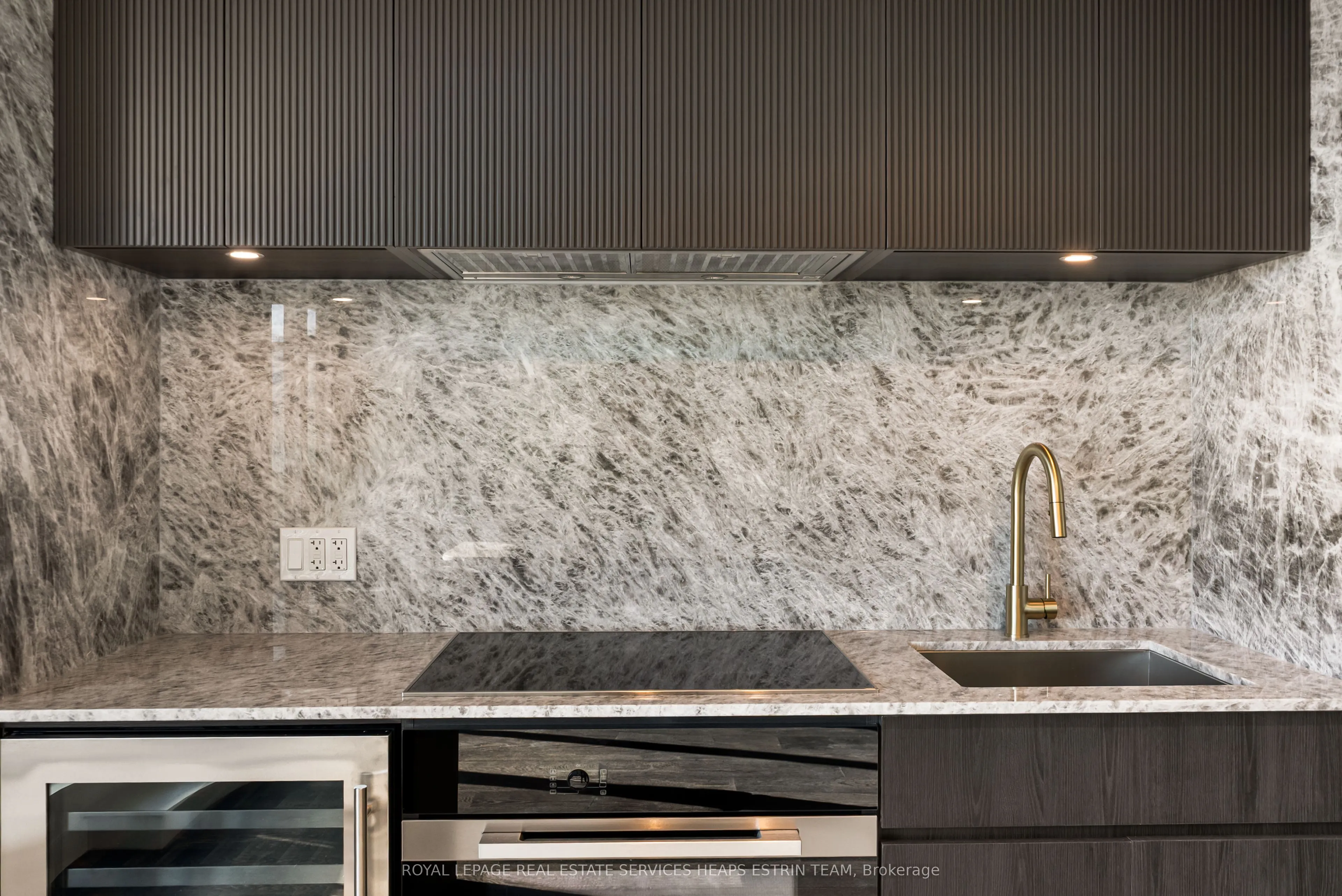 908 St.Clair Ave West Avenue #612