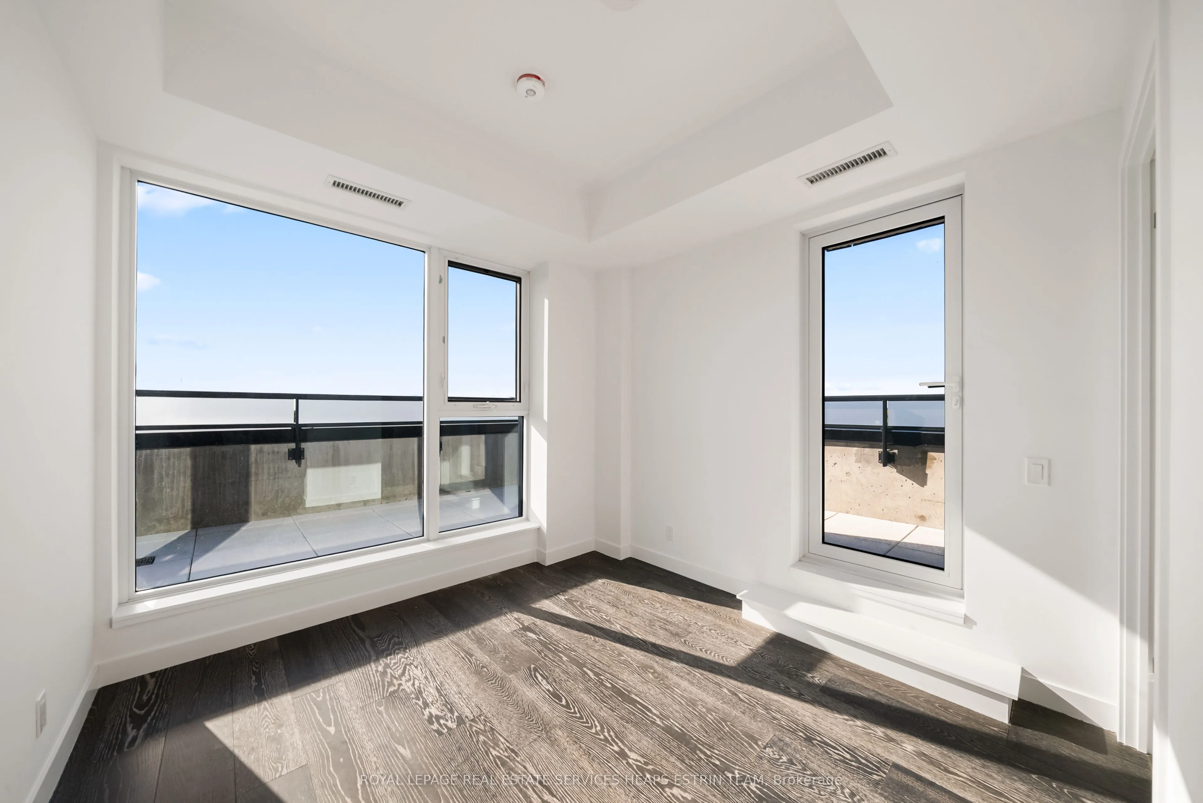 908 St.Clair Ave West Avenue #612
