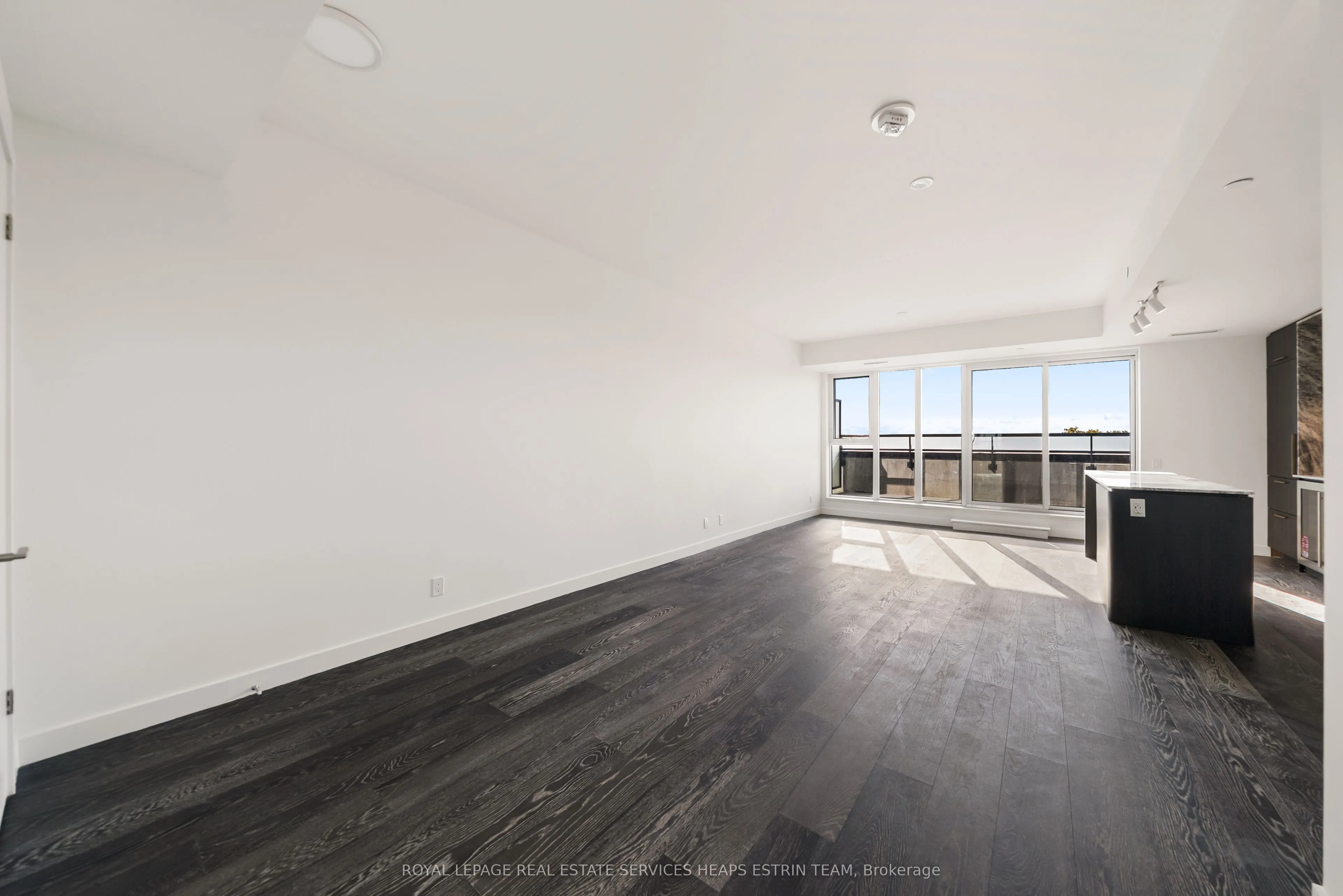 908 St.Clair Ave West Avenue #612