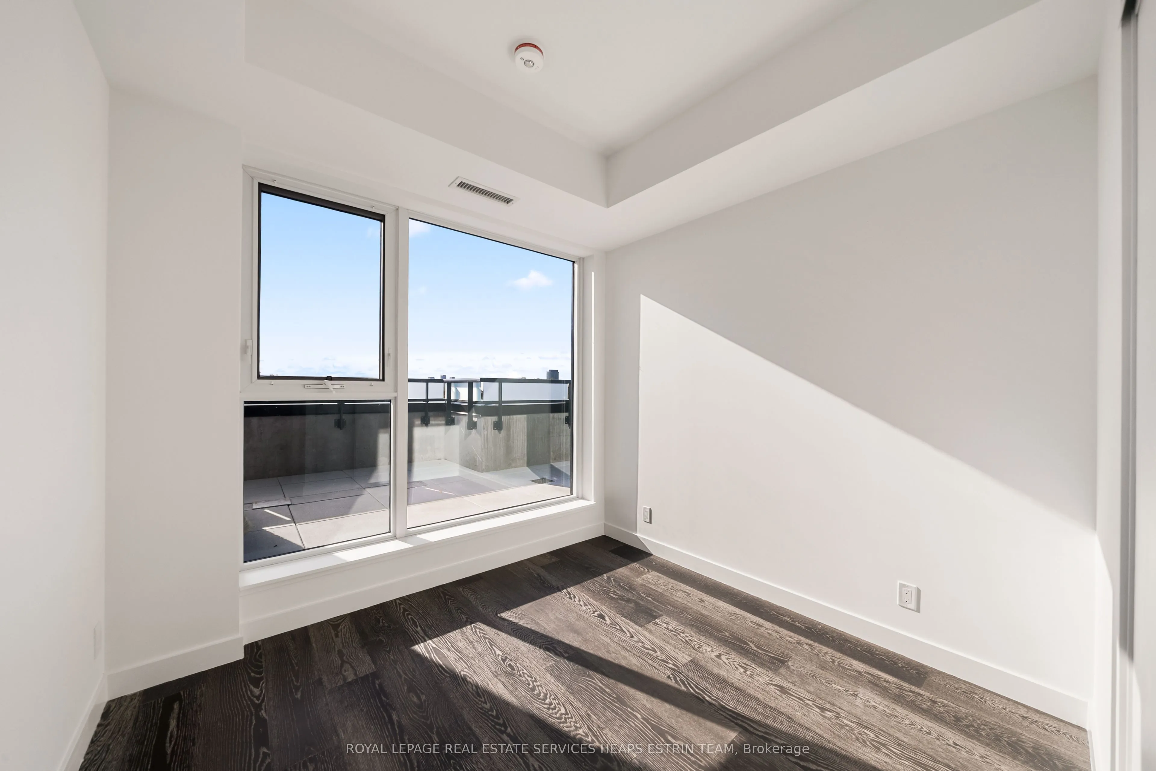 908 St.Clair Ave West Avenue #612