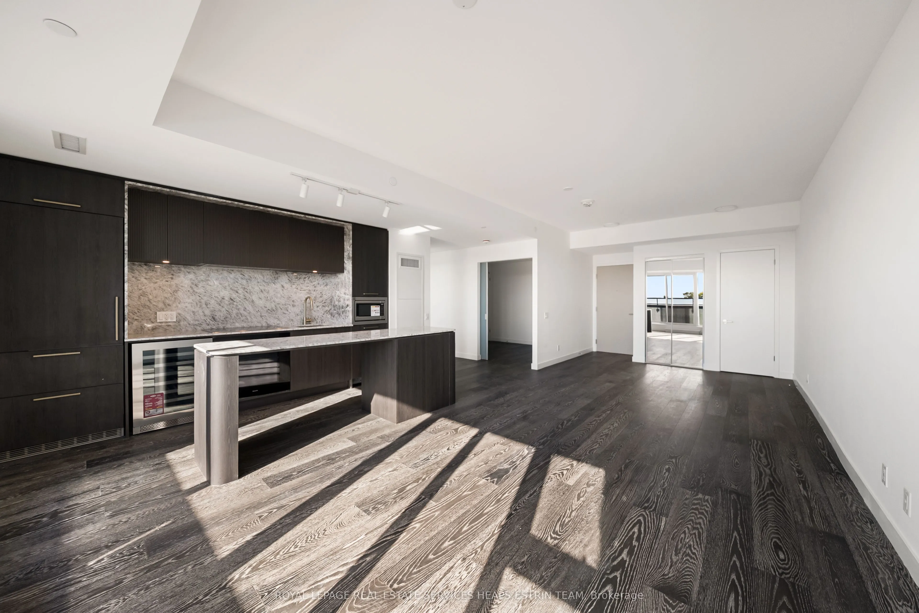 908 St.Clair Ave West Avenue #612