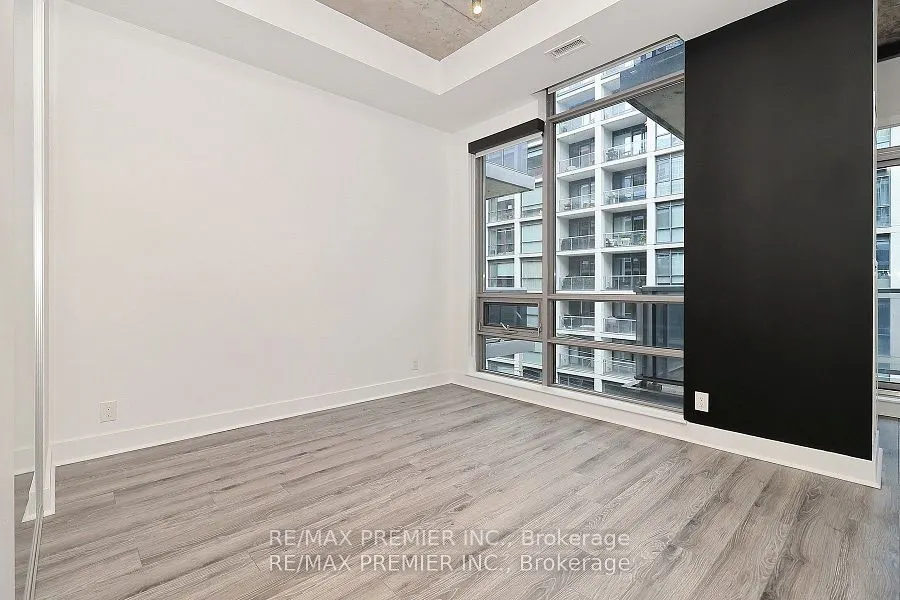 399 Adelaide Street W #501