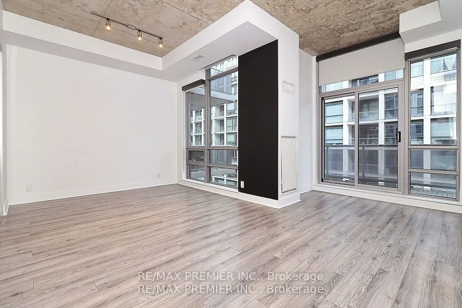 399 Adelaide Street W #501