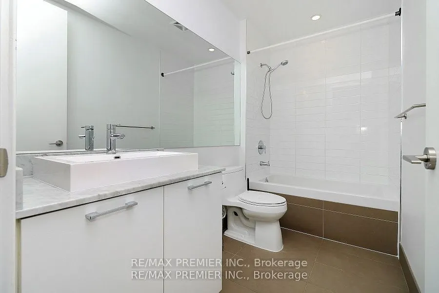 399 Adelaide Street W #501
