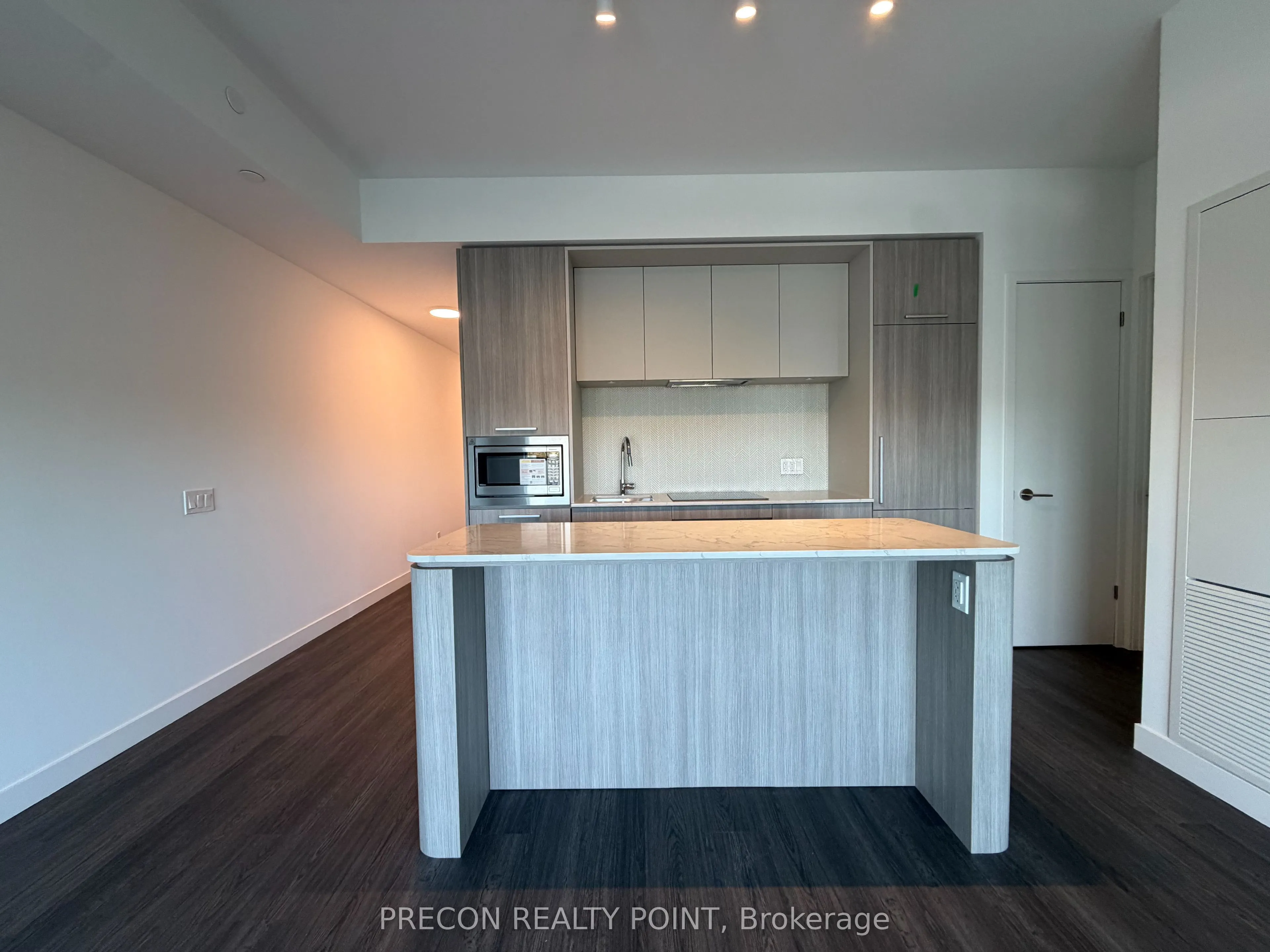 908 St Clair Avenue W #703