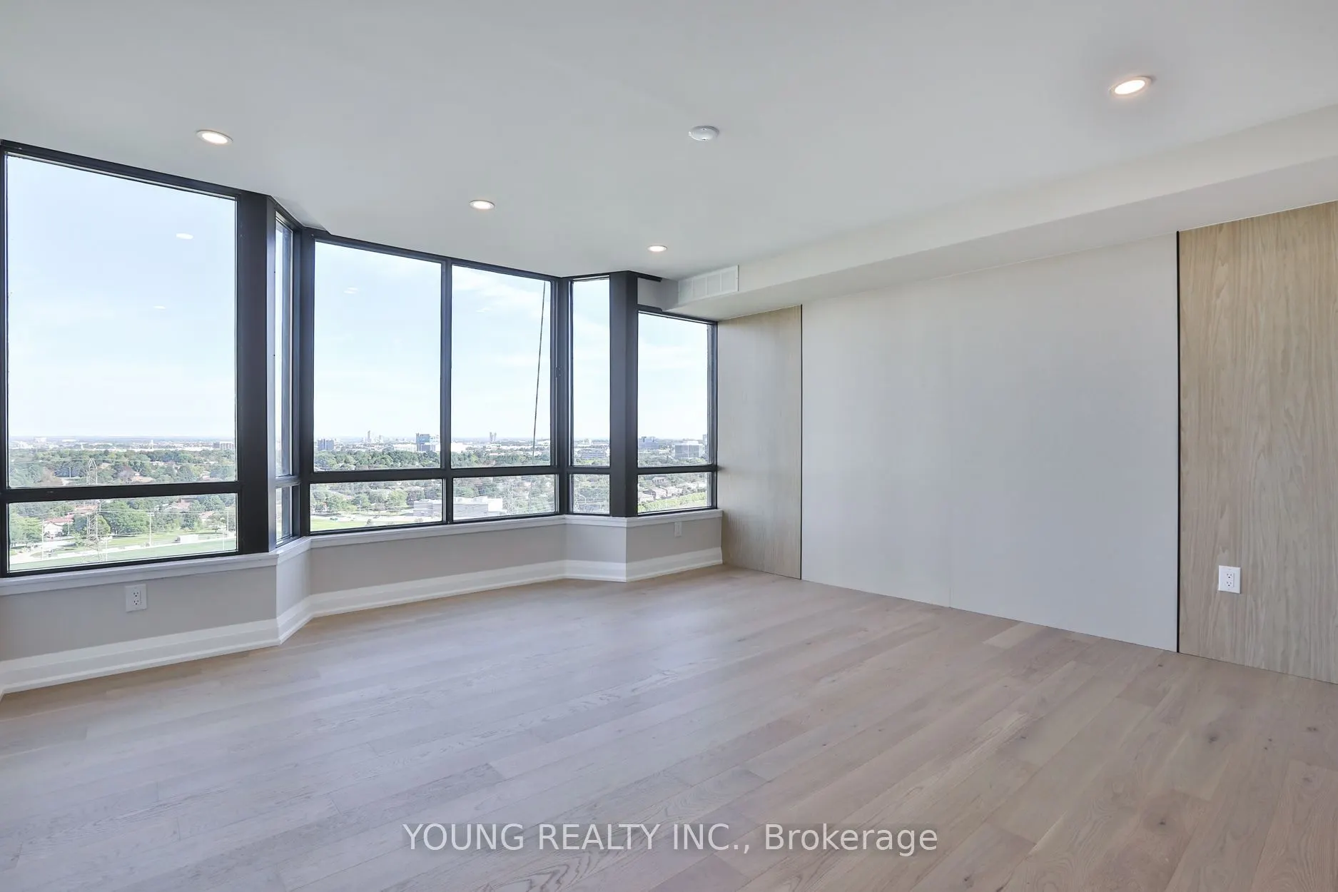 65 Skymark Drive #1406