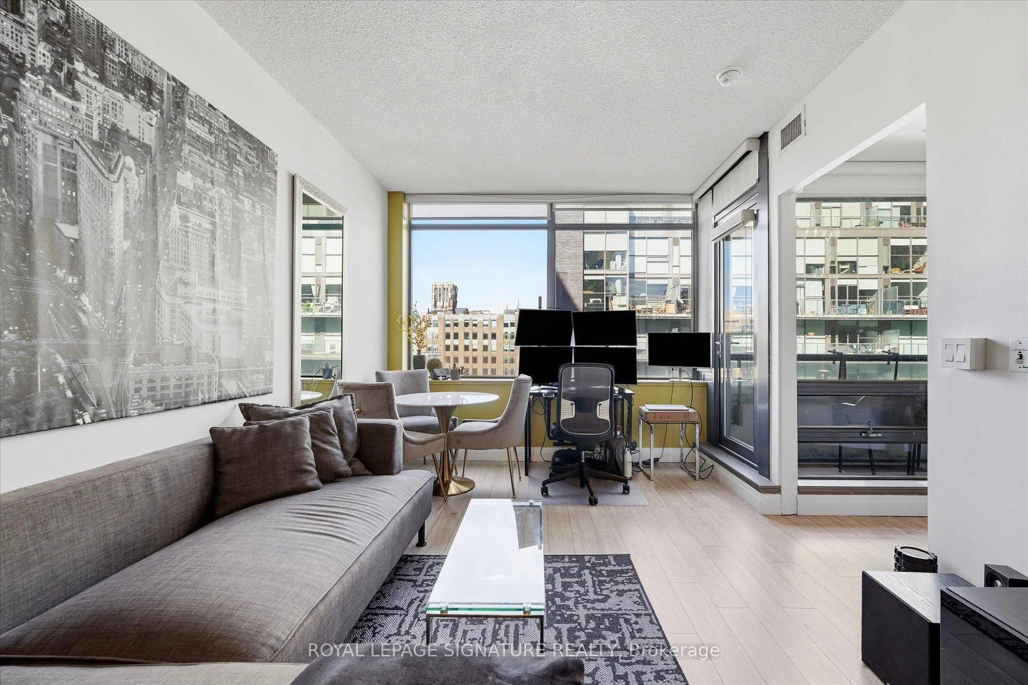 438 King Street W #1315