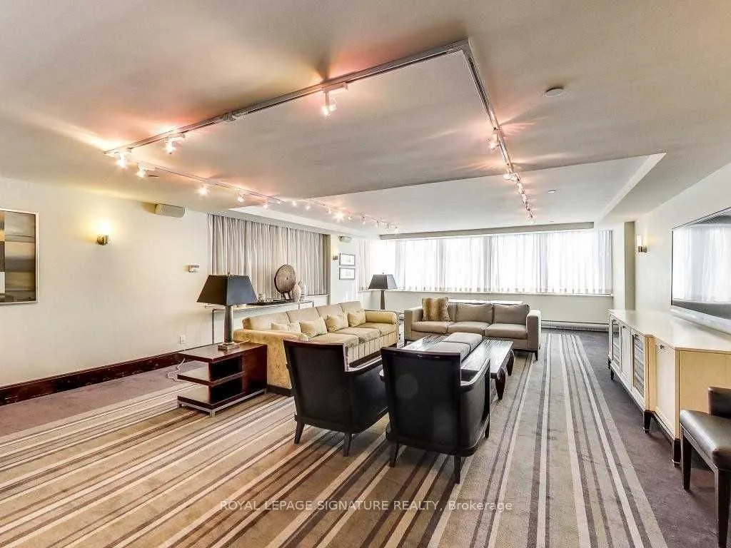 438 King Street W #1315