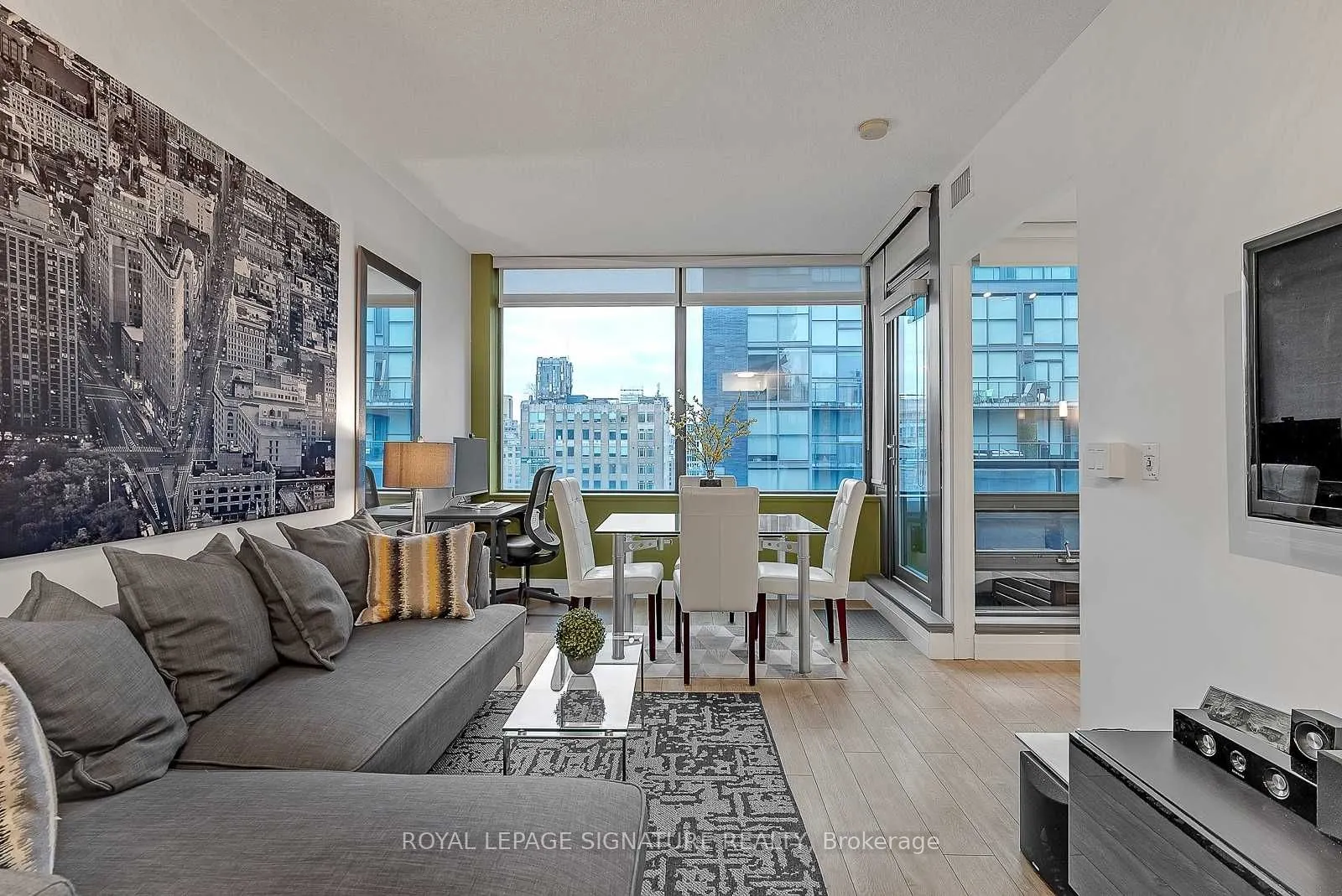 438 King Street W #1315