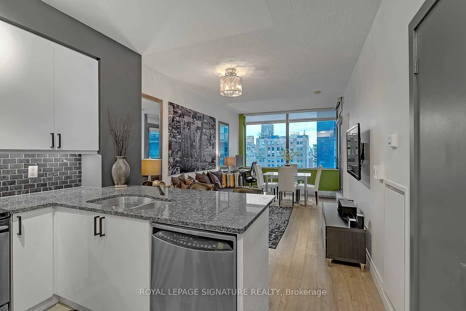 438 King Street W #1315