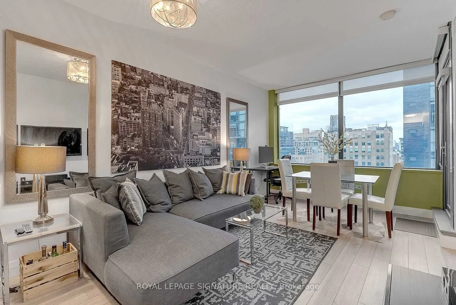 438 King Street W #1315