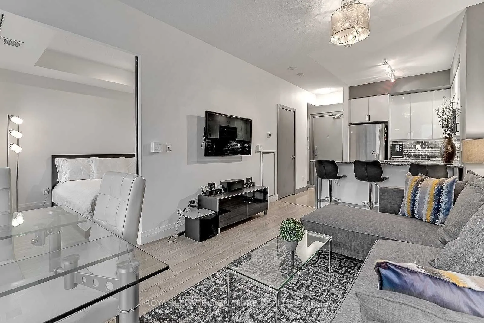 438 King Street W #1315