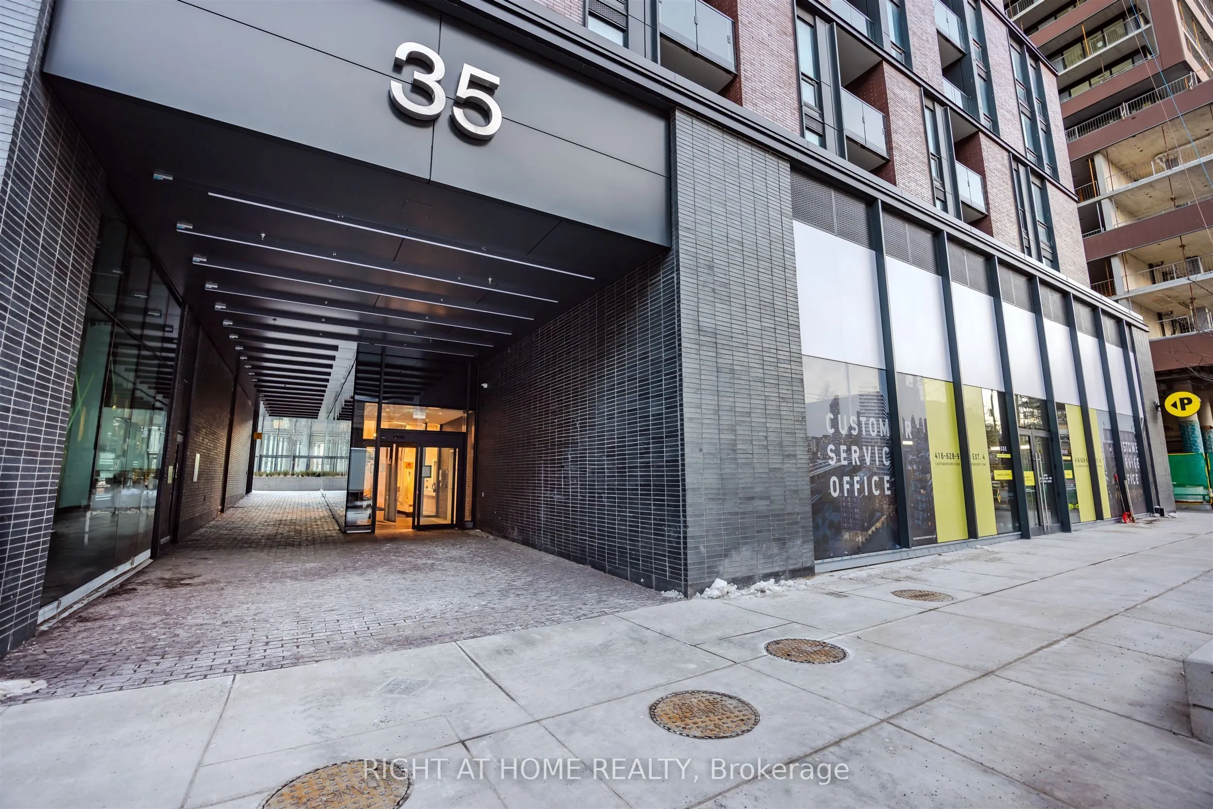 35 Parliament Street #519