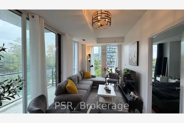 150 Fairview Mall Drive #211