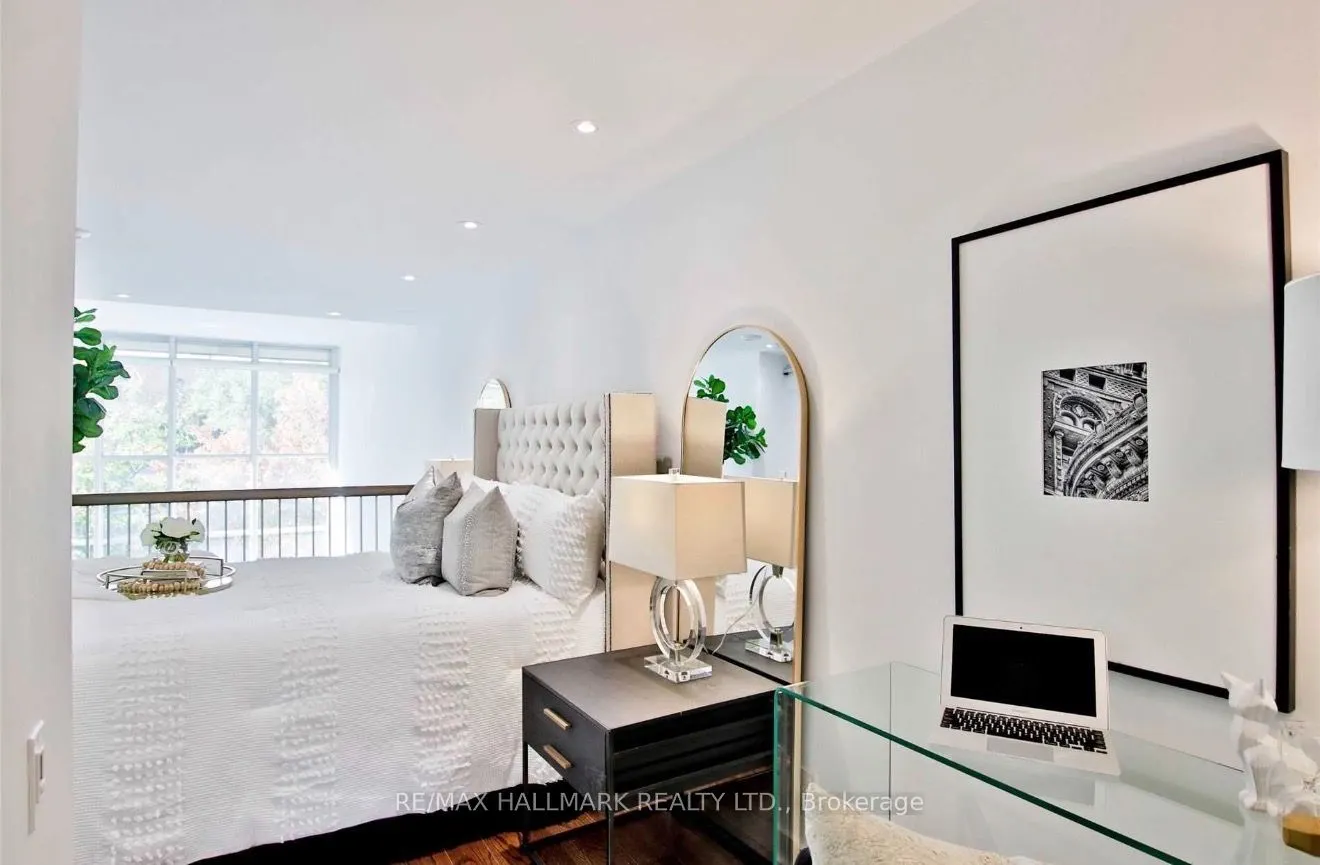 5 Hanna Avenue #108