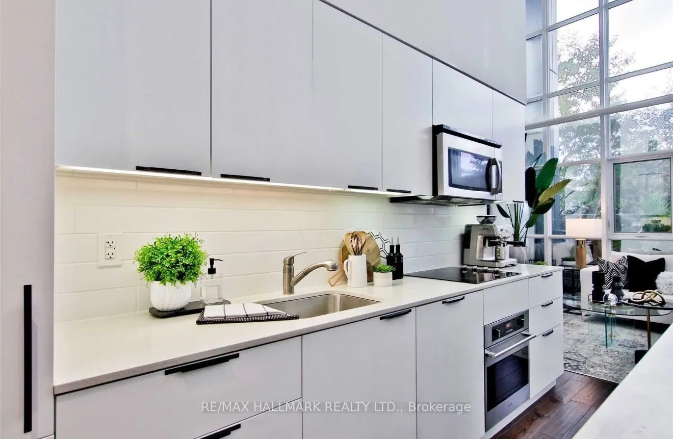5 Hanna Avenue #108