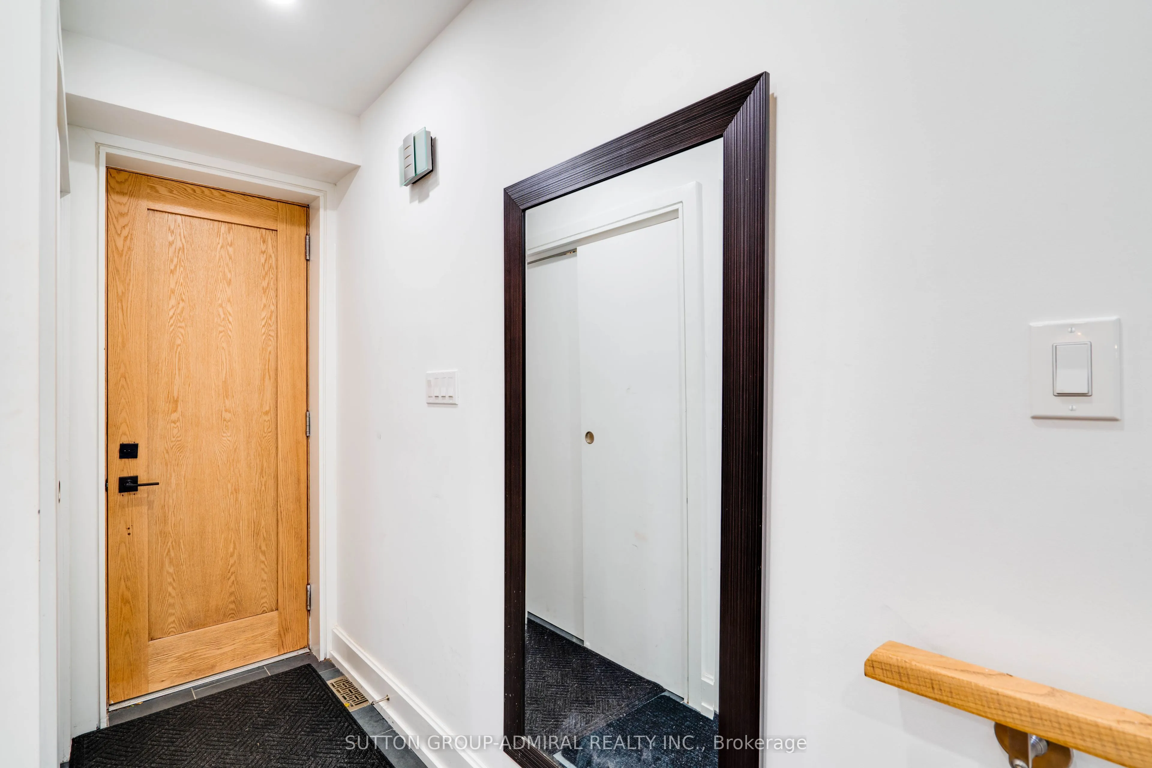 127 Orchard View Boulevard