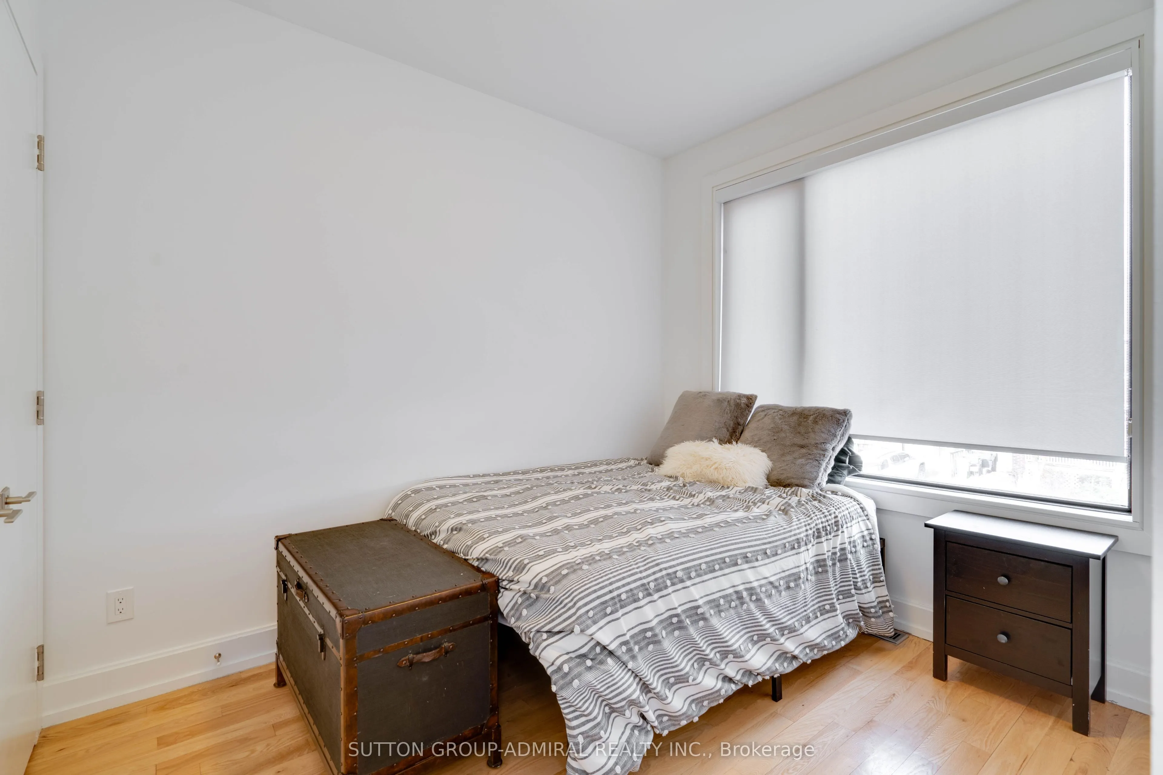 127 Orchard View Boulevard