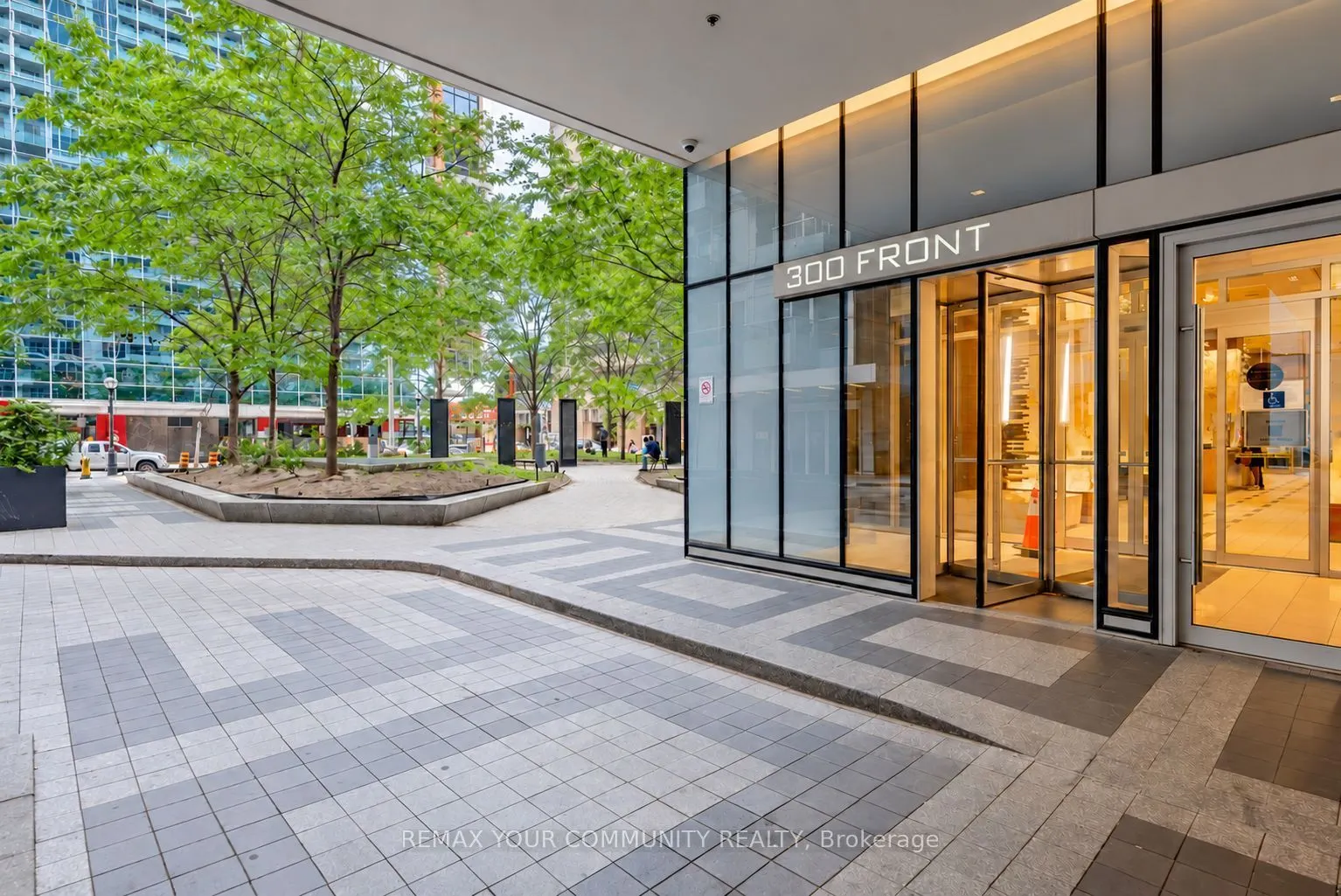 300 Front Street W #4202