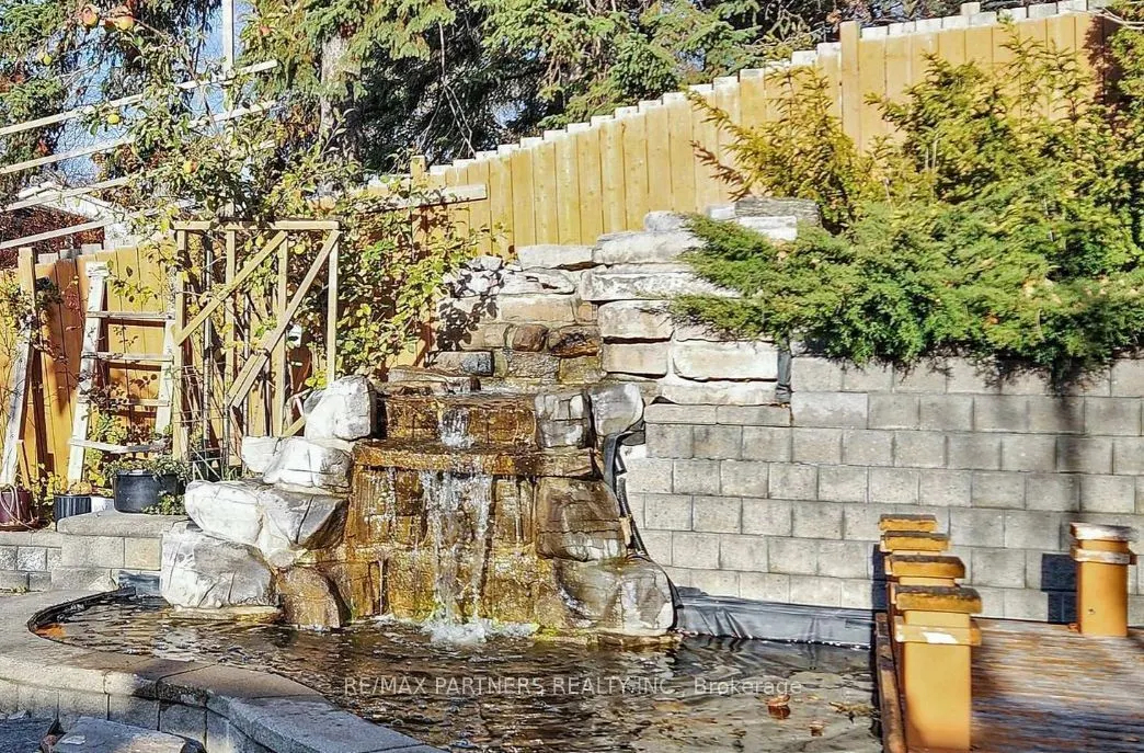 88 Cherrystone Drive