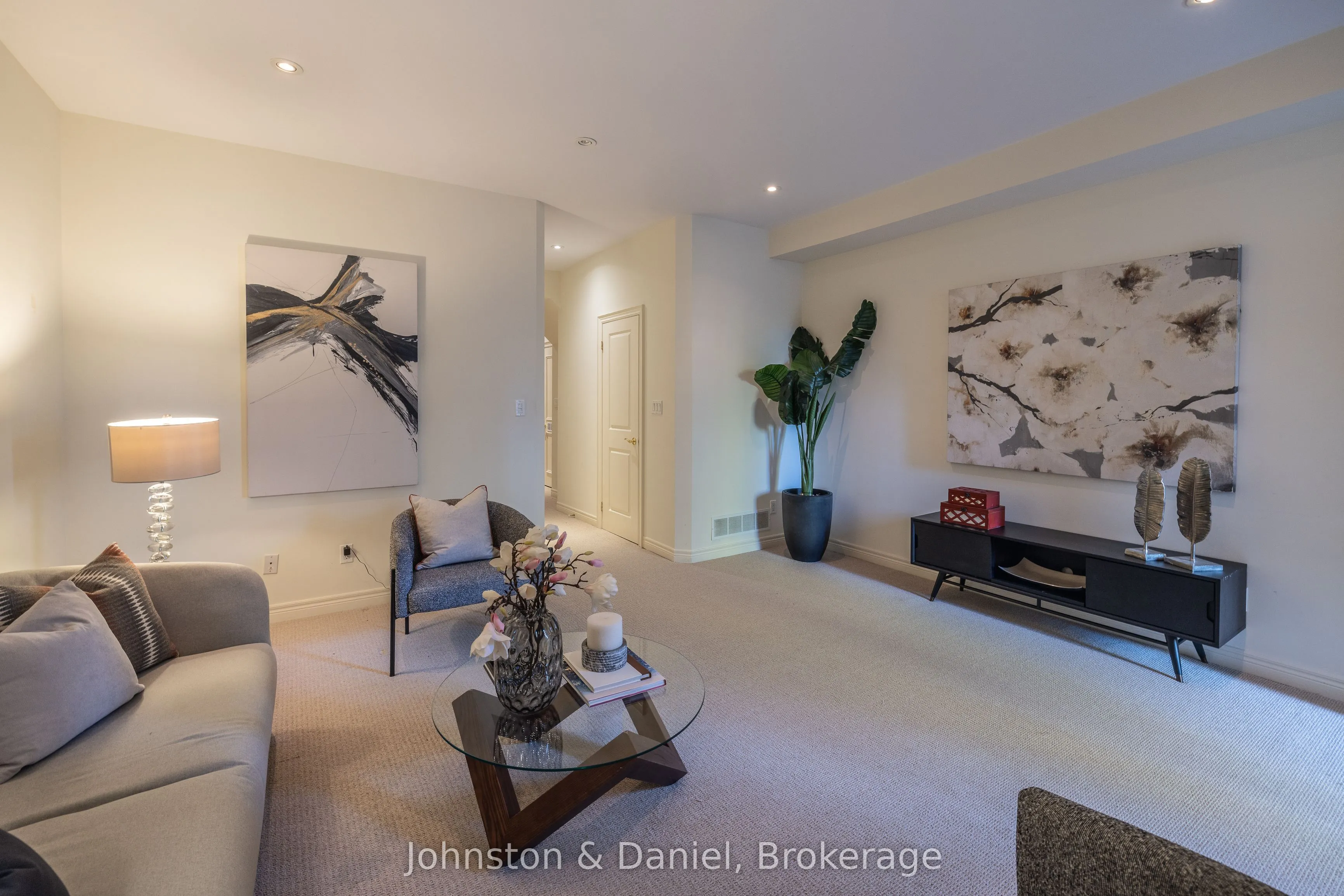 47 Castlefield Avenue