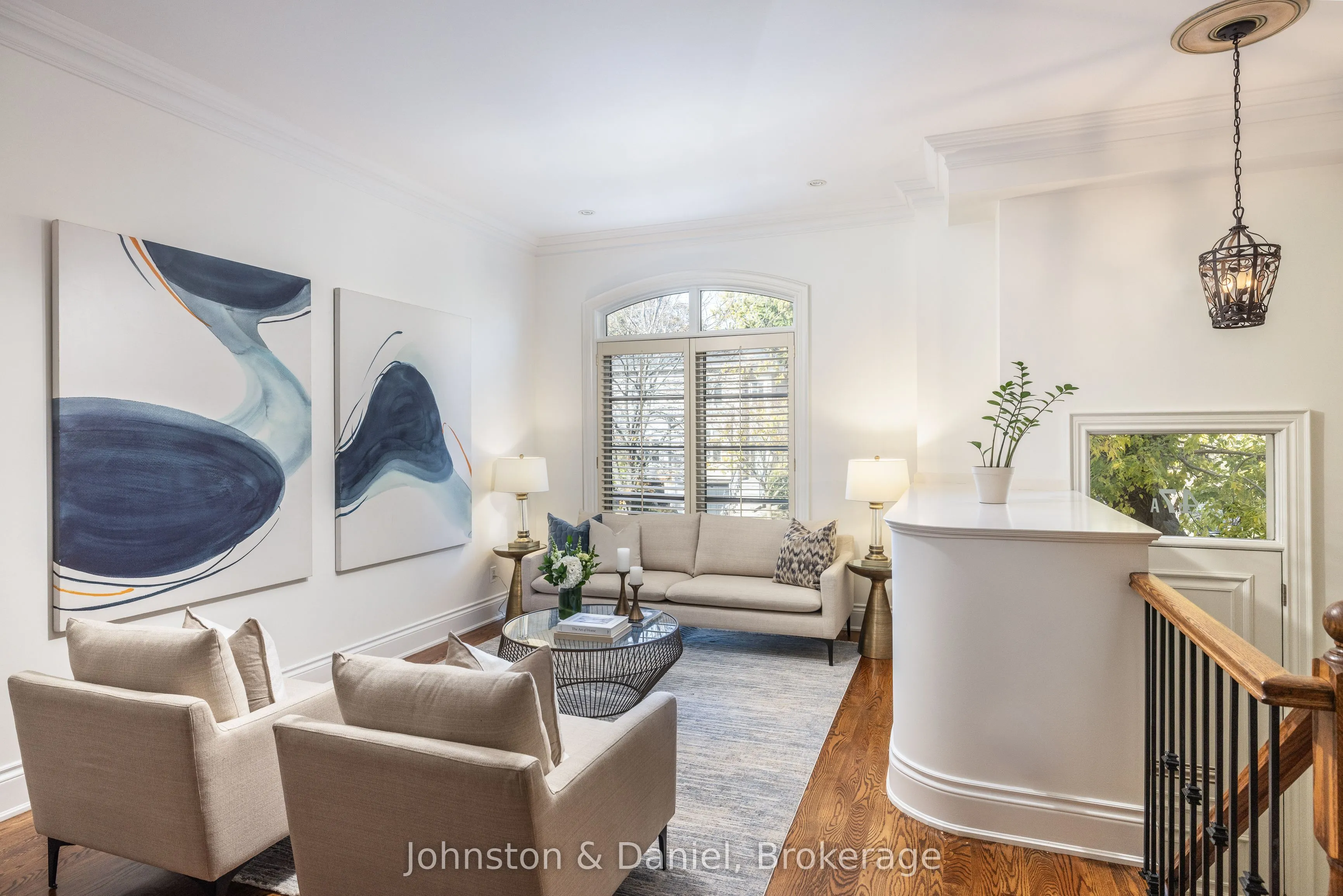 47 Castlefield Avenue