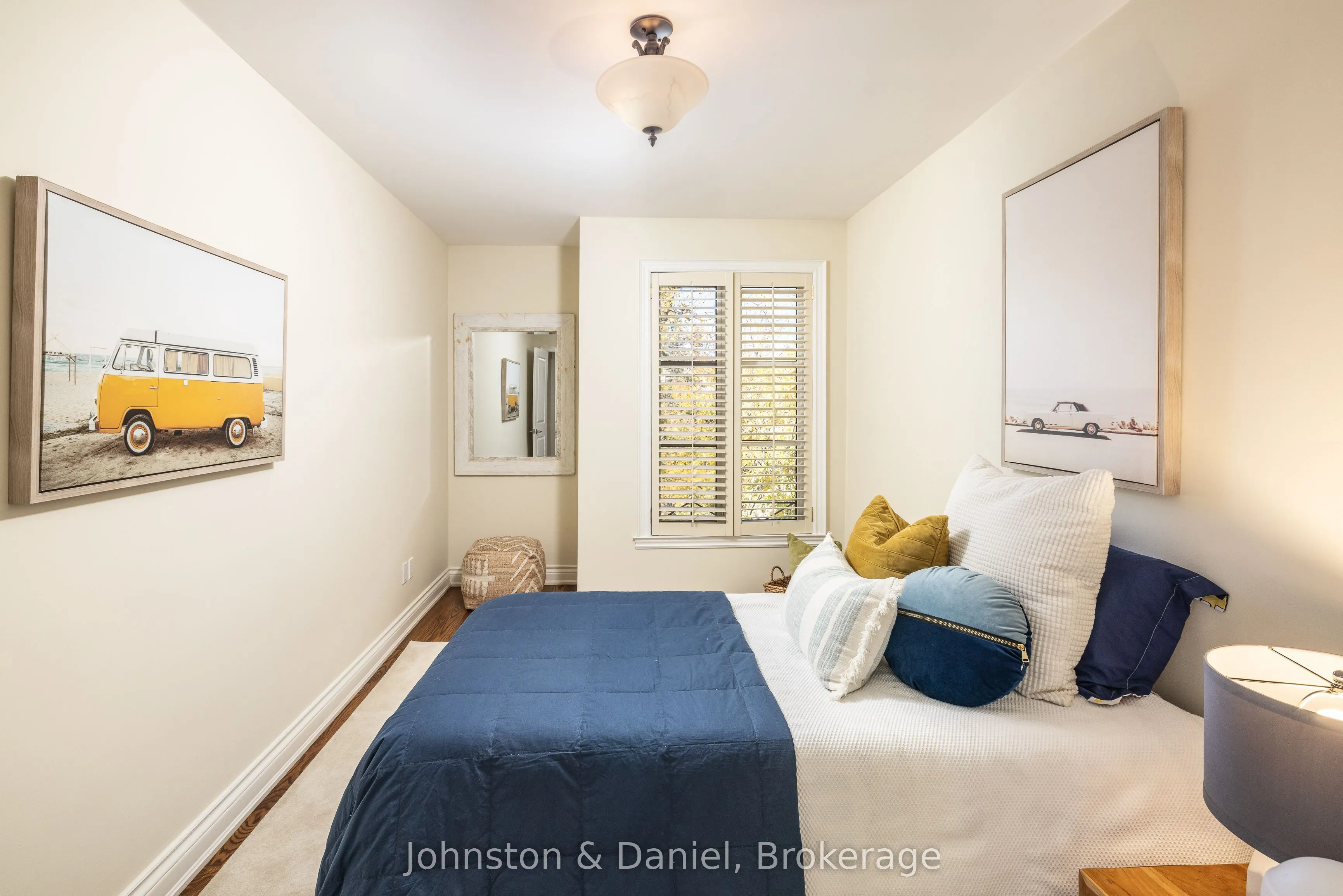 47 Castlefield Avenue