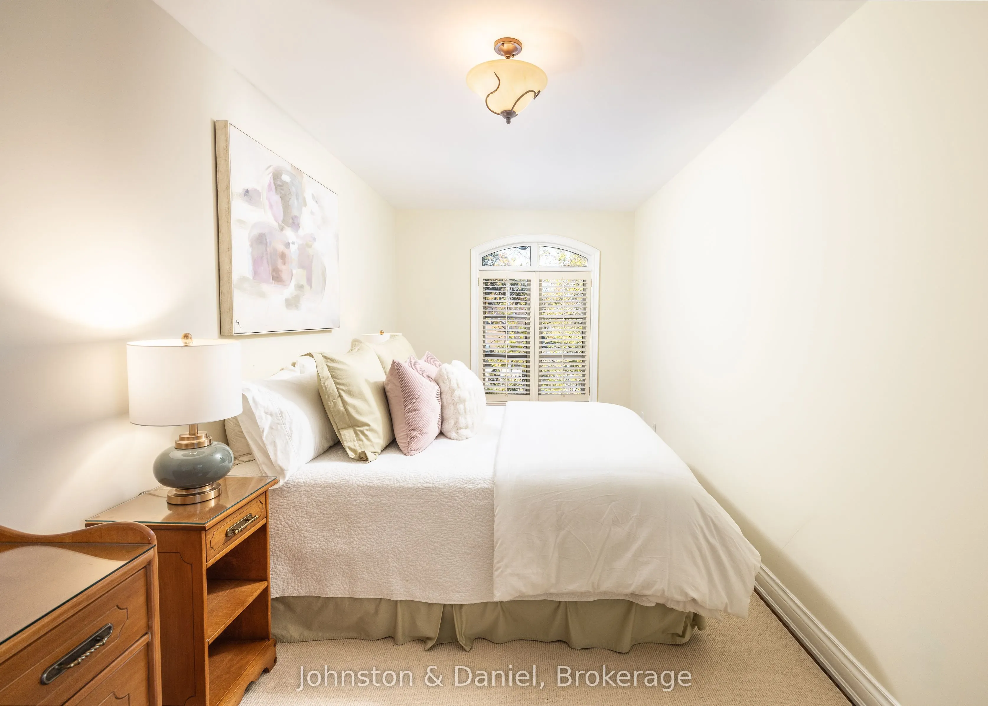 47 Castlefield Avenue