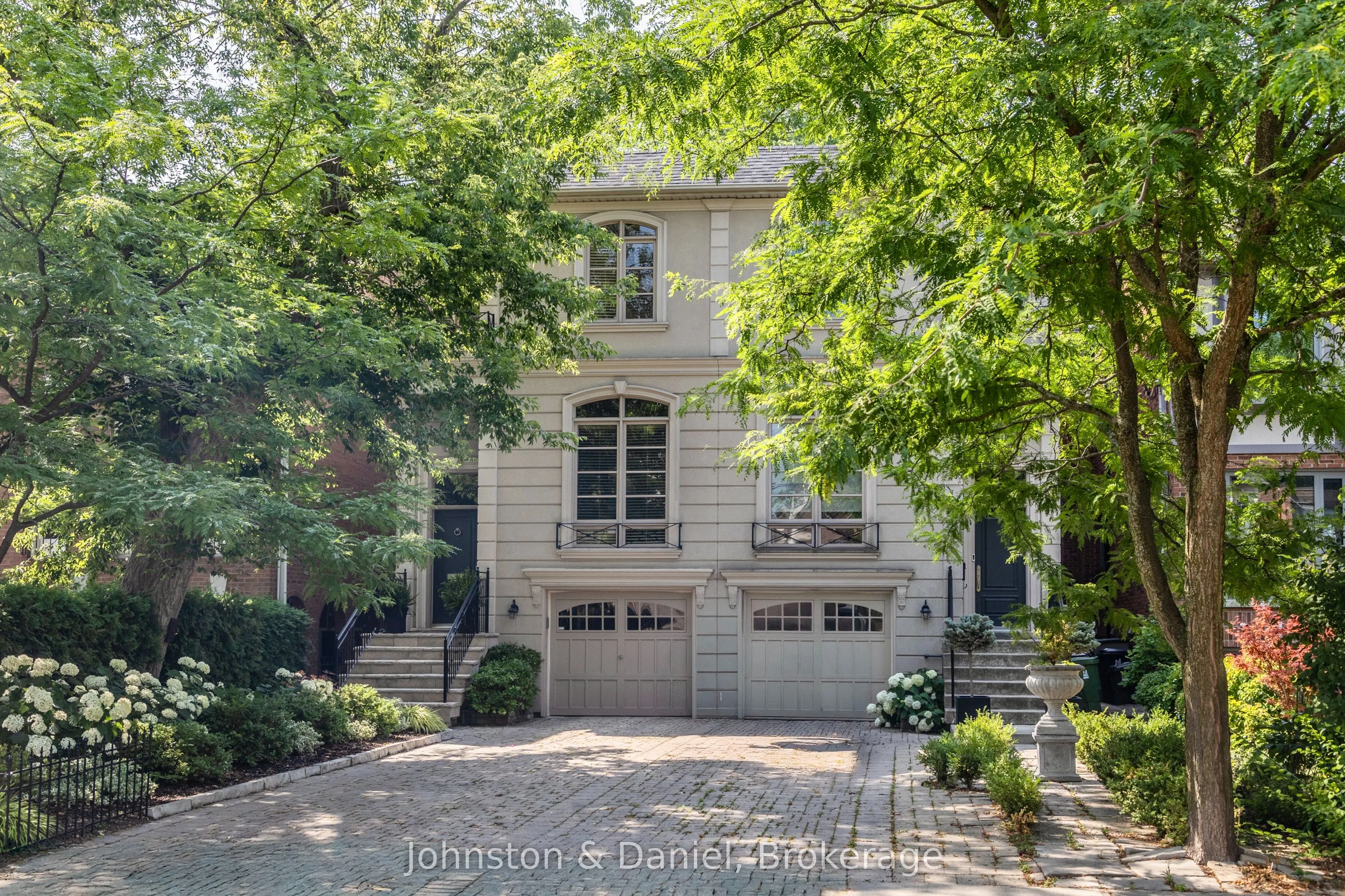 47 Castlefield Avenue