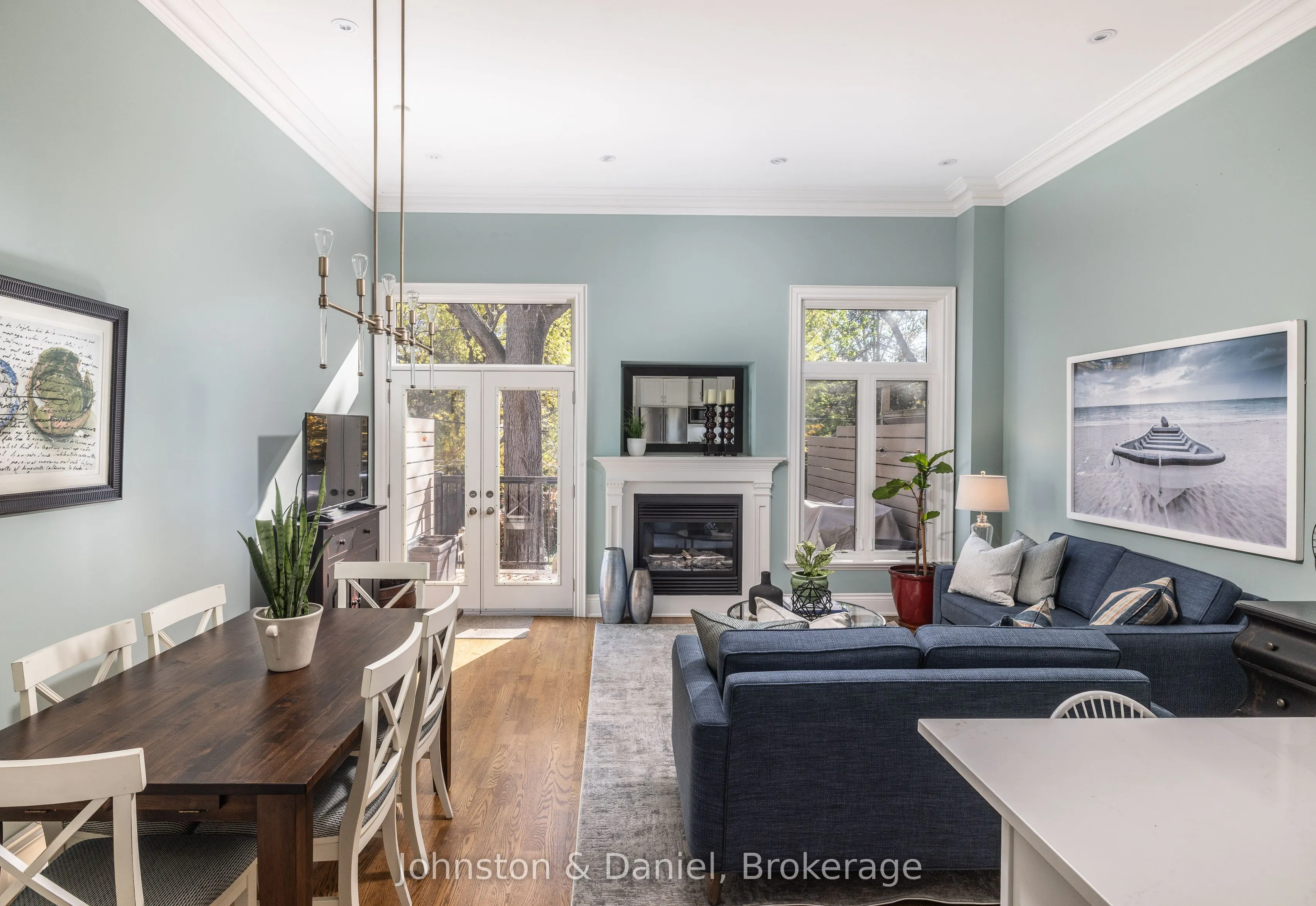 47 Castlefield Avenue