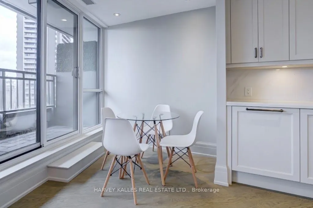181 Davenport Road #302