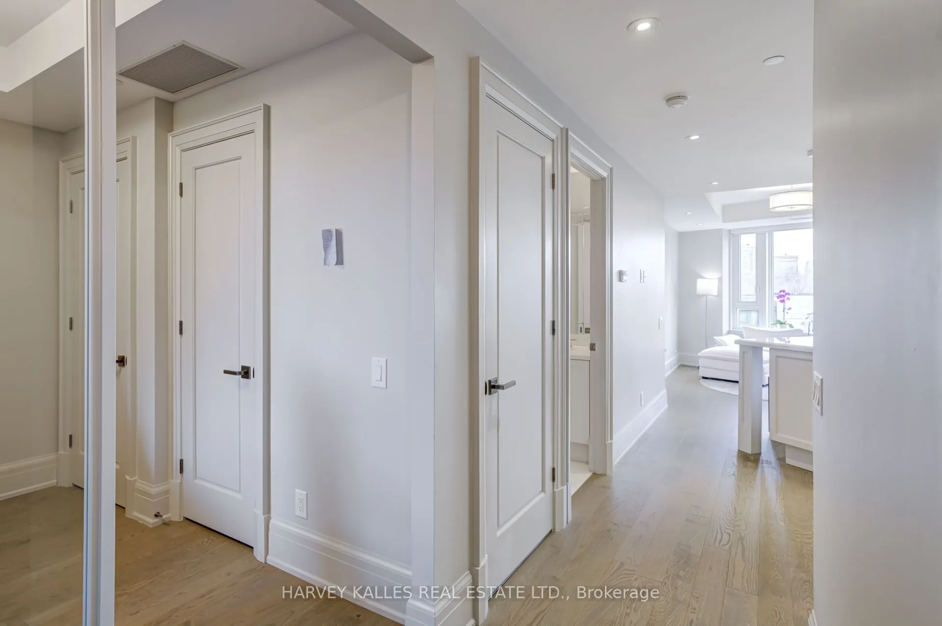 181 Davenport Road #302