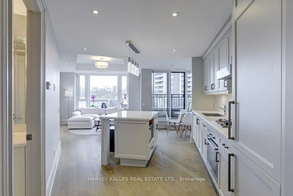 181 Davenport Road #302