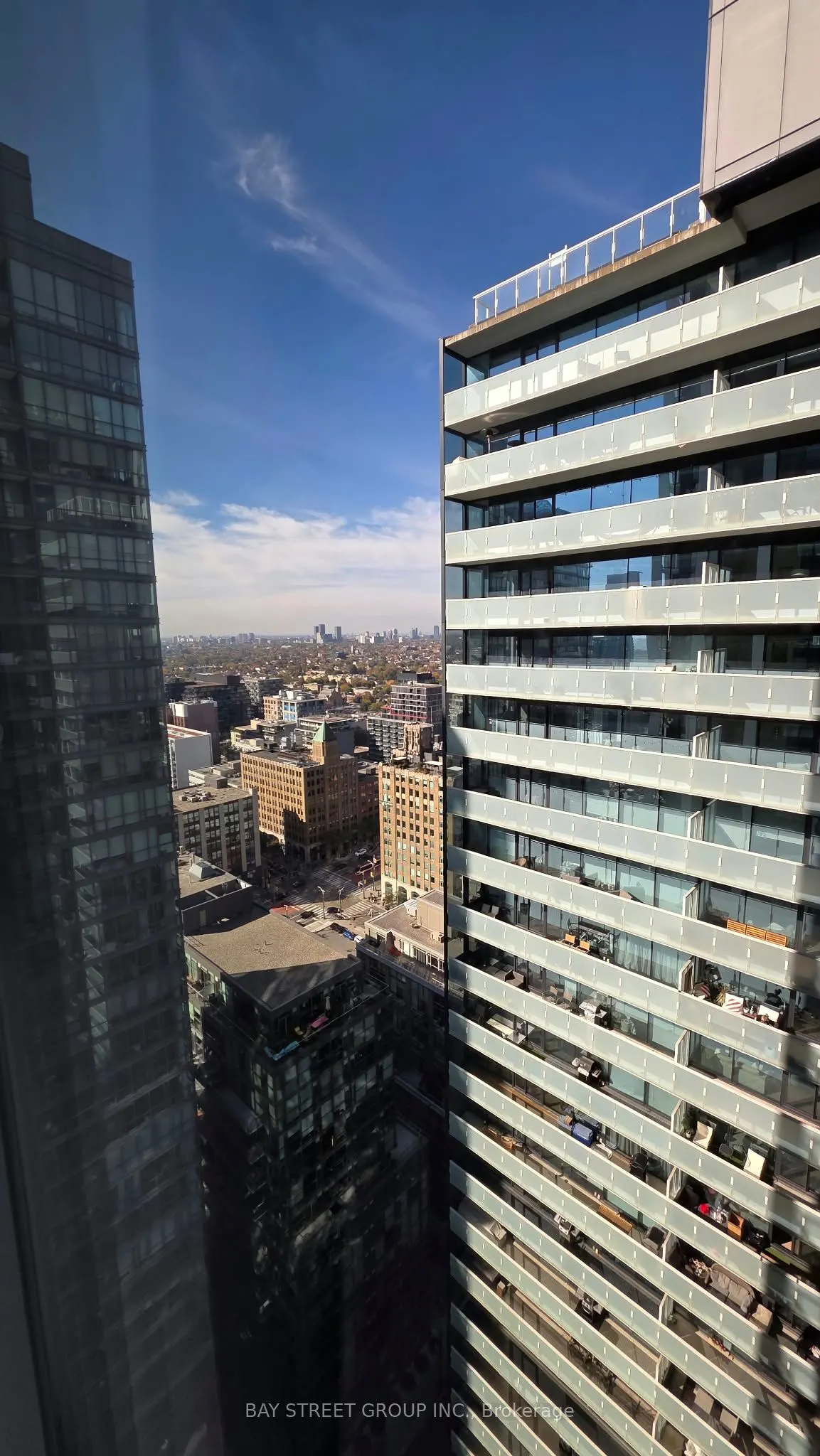 400 King Street W #3026