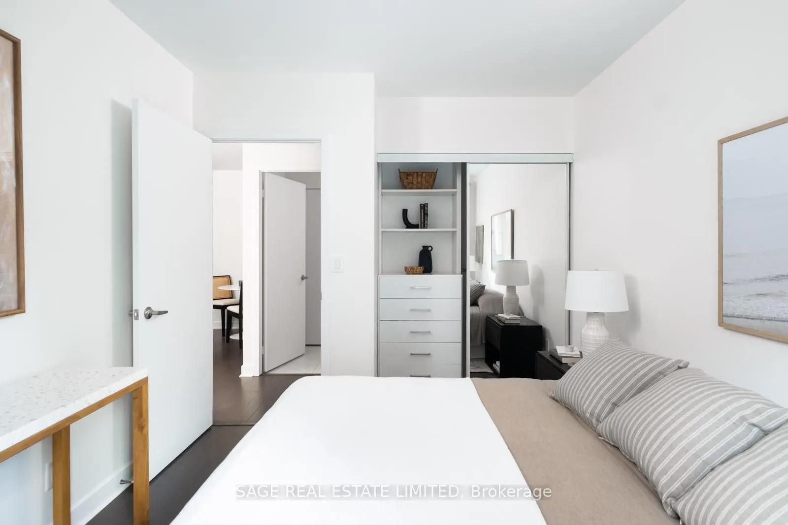 58 Orchard View Boulevard #313