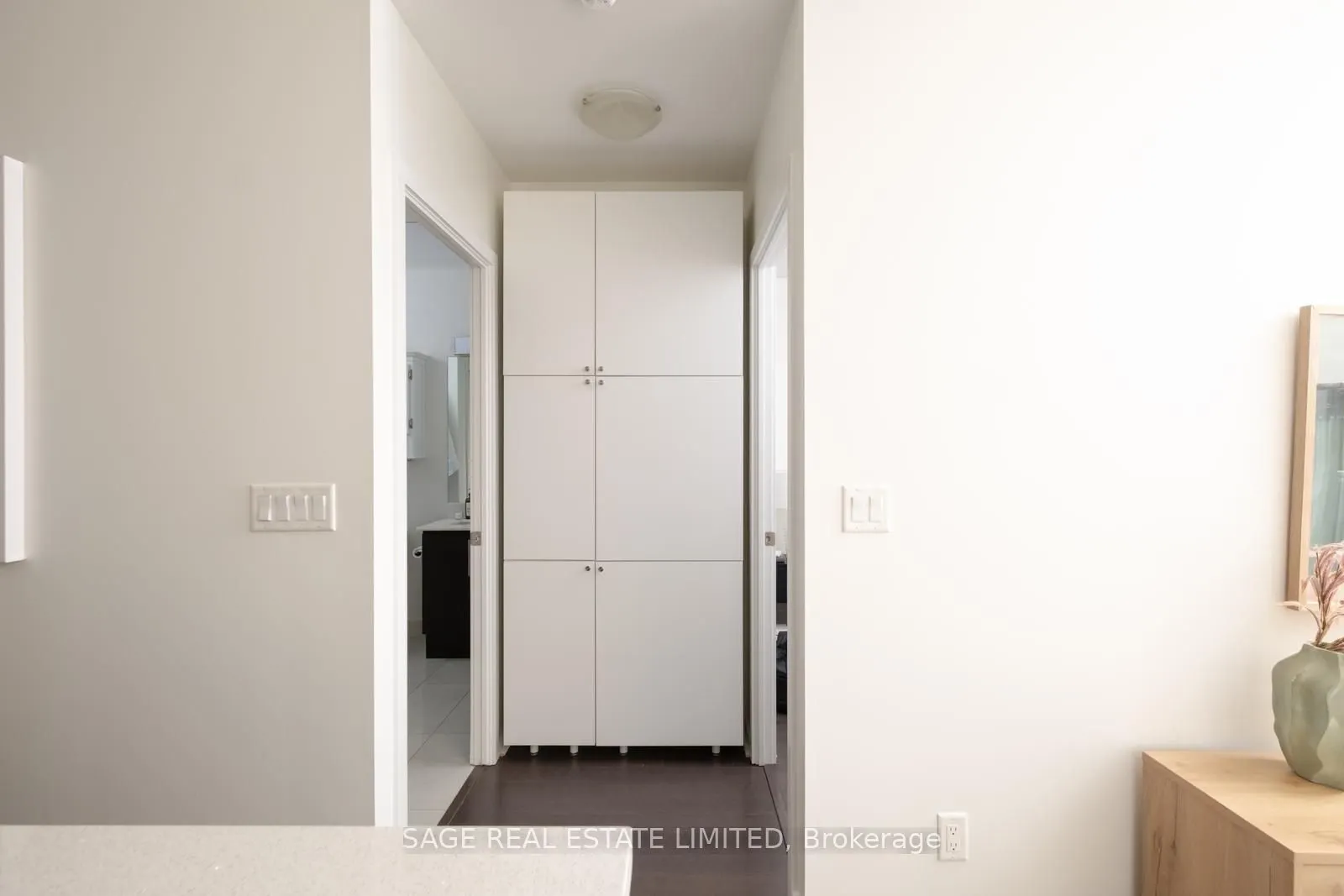 58 Orchard View Boulevard #313