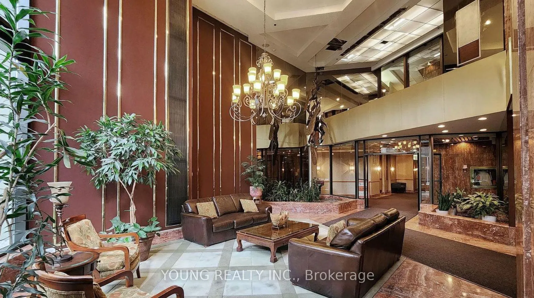 85 Skymark Drive #1001
