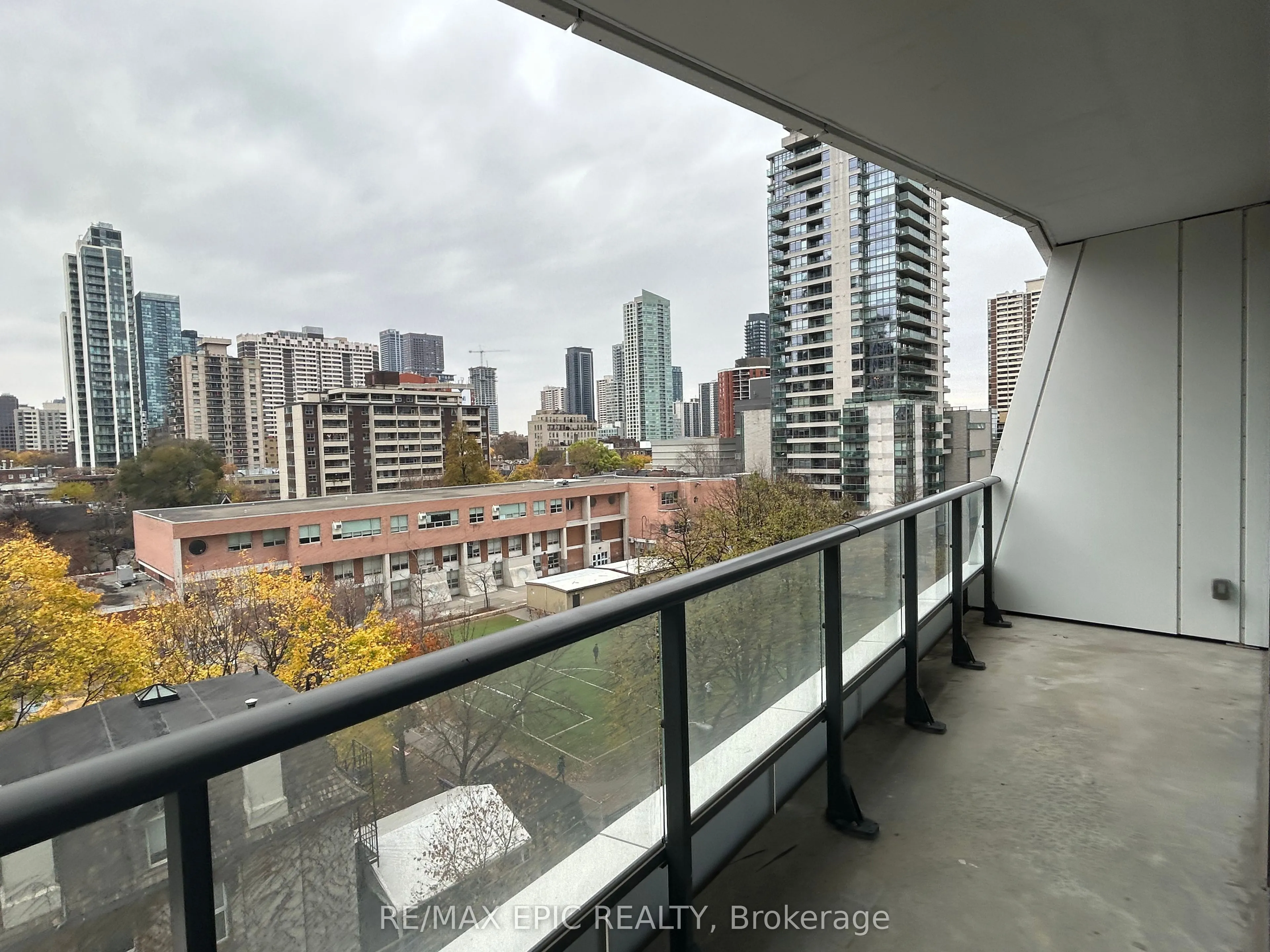 85 Wood Street #811
