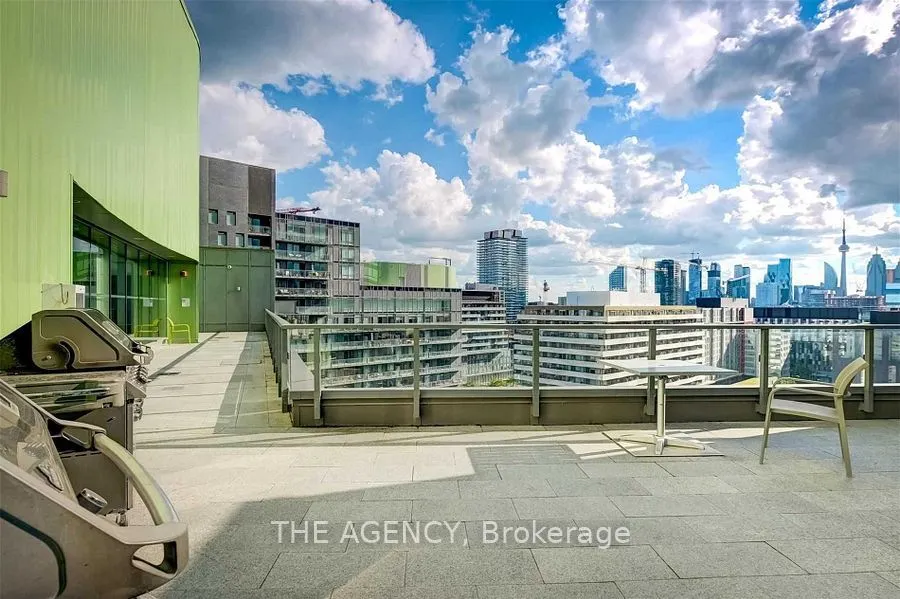 120 Bayview Avenue #N811