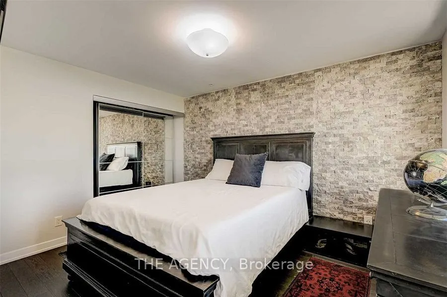 120 Bayview Avenue #N811