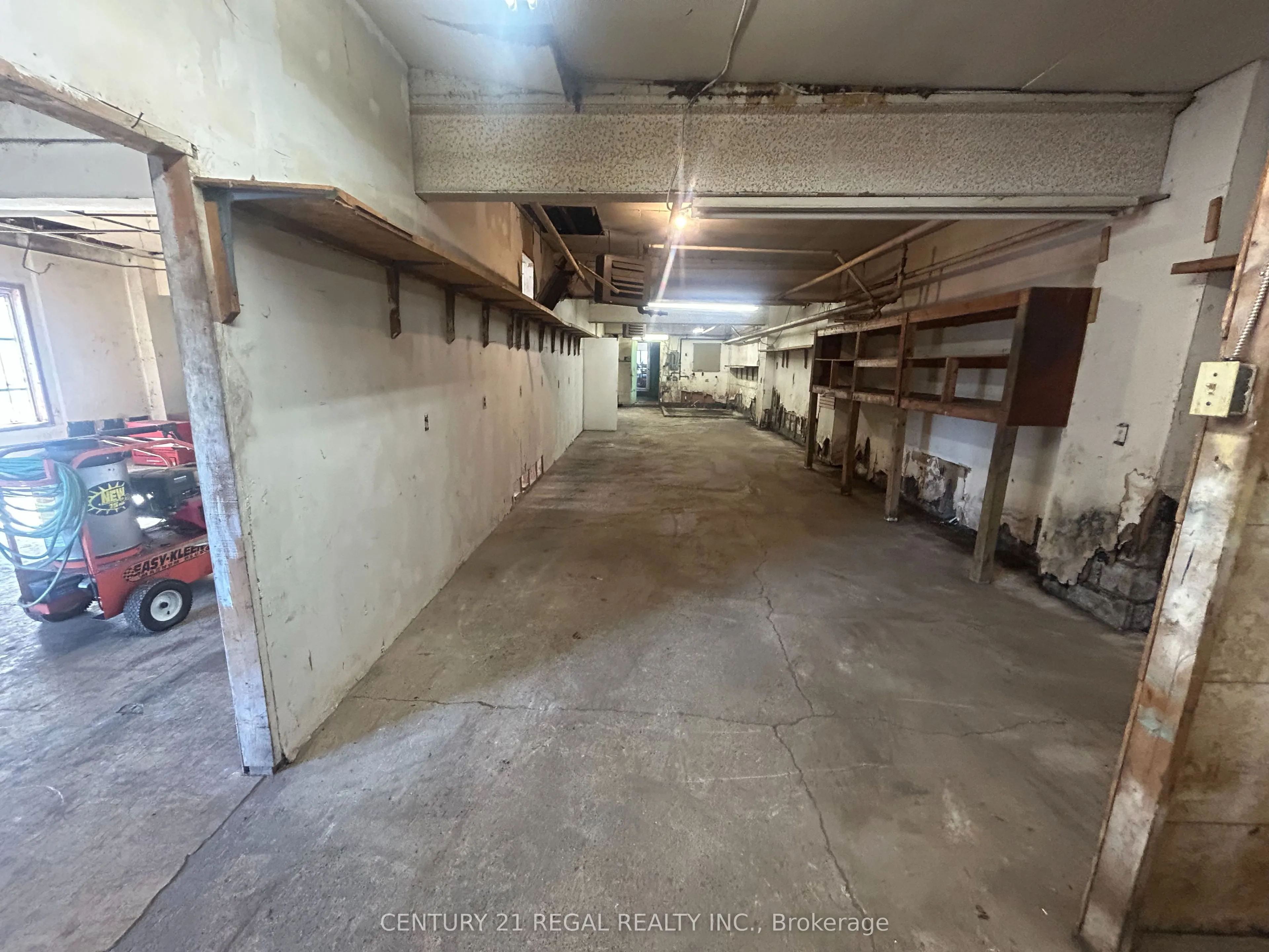 545 VAUGHAN Road