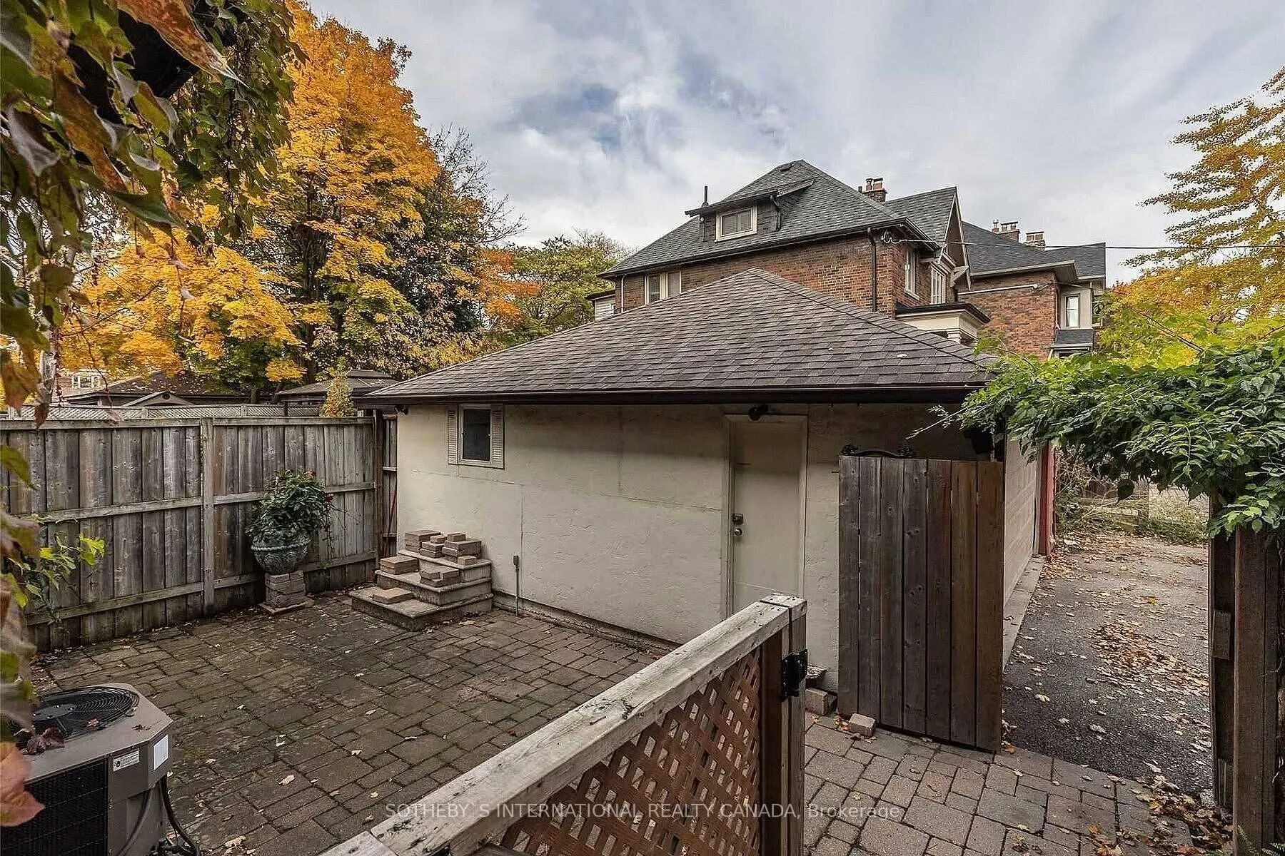130 Highbourne Road #Main Fl