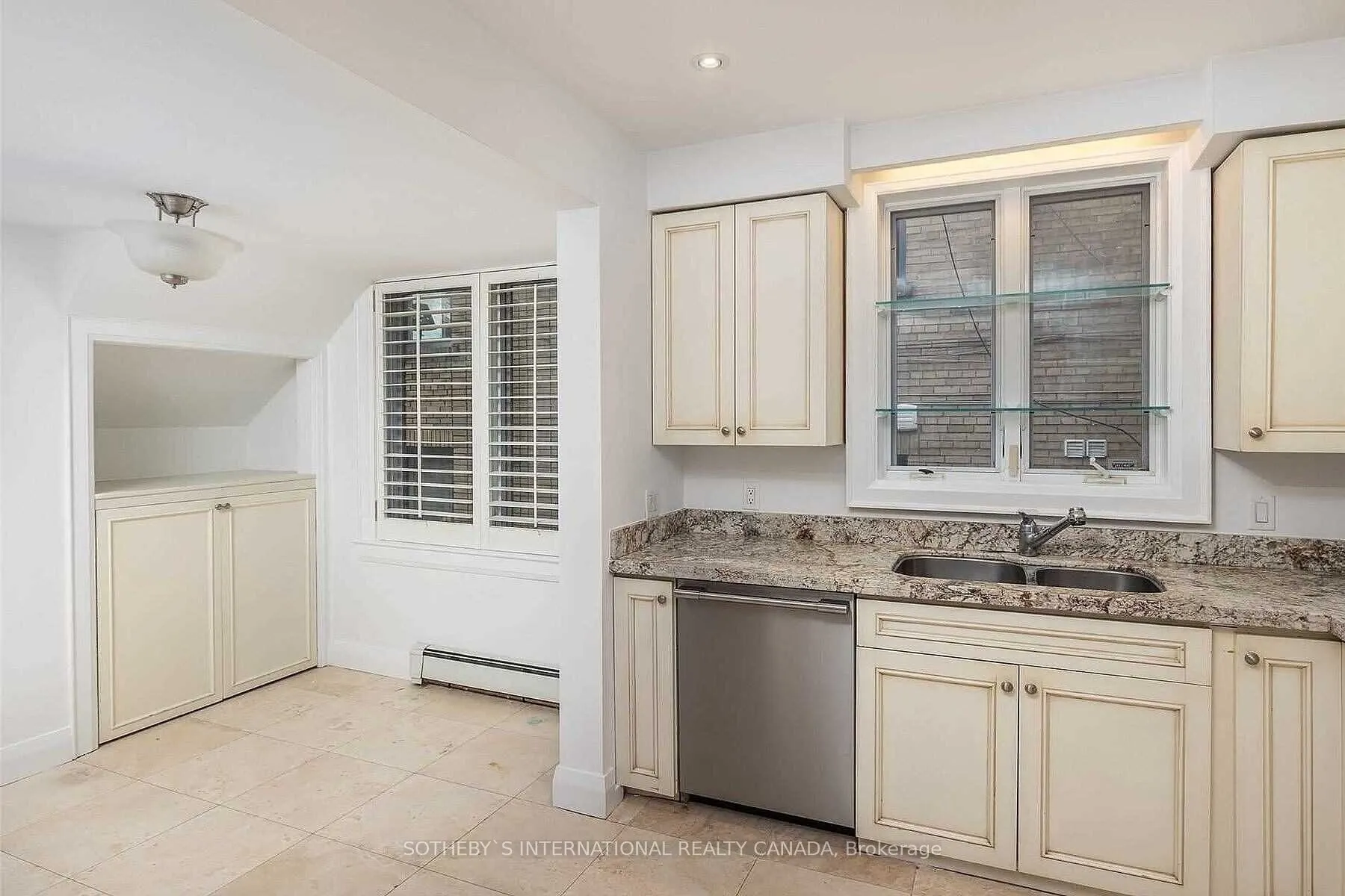 130 Highbourne Road #Main Fl